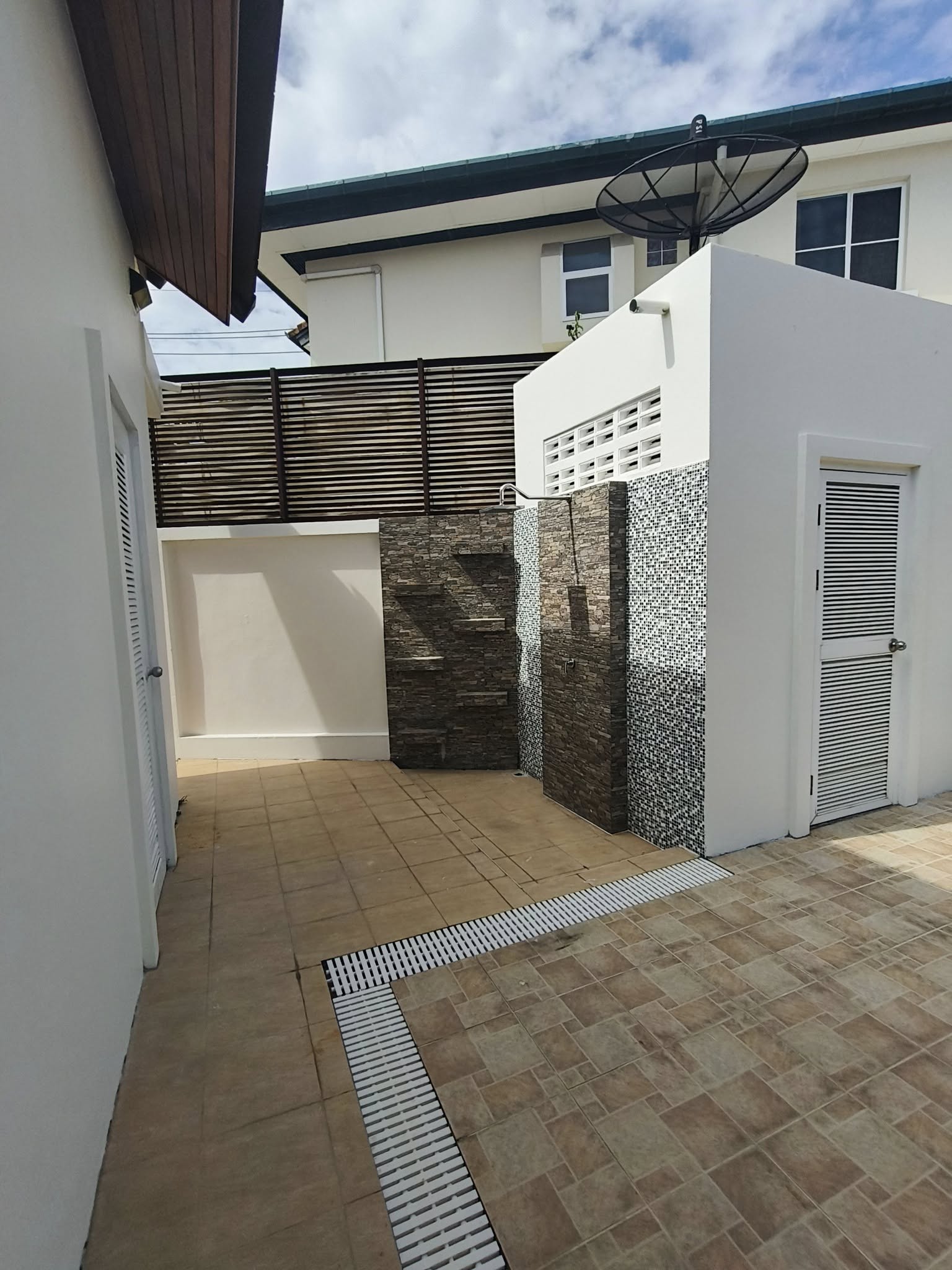 For Rent : Chalong, Private Pool Villa, 3 bedrooms 5 bathrooms