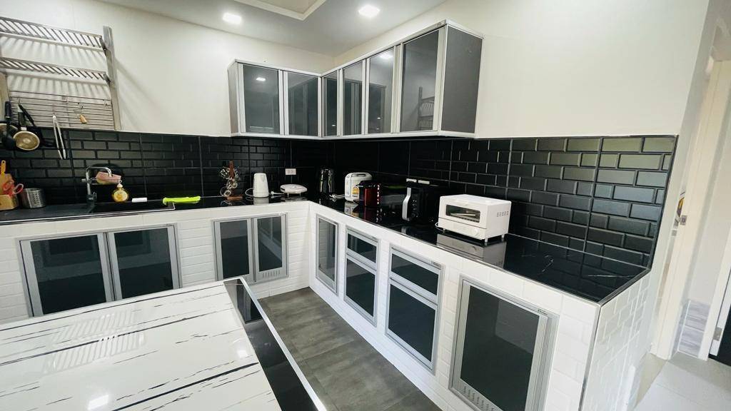 For Sales : Kathu, Private Pool Villa, 5 Bedrooms 6 Bathrooms