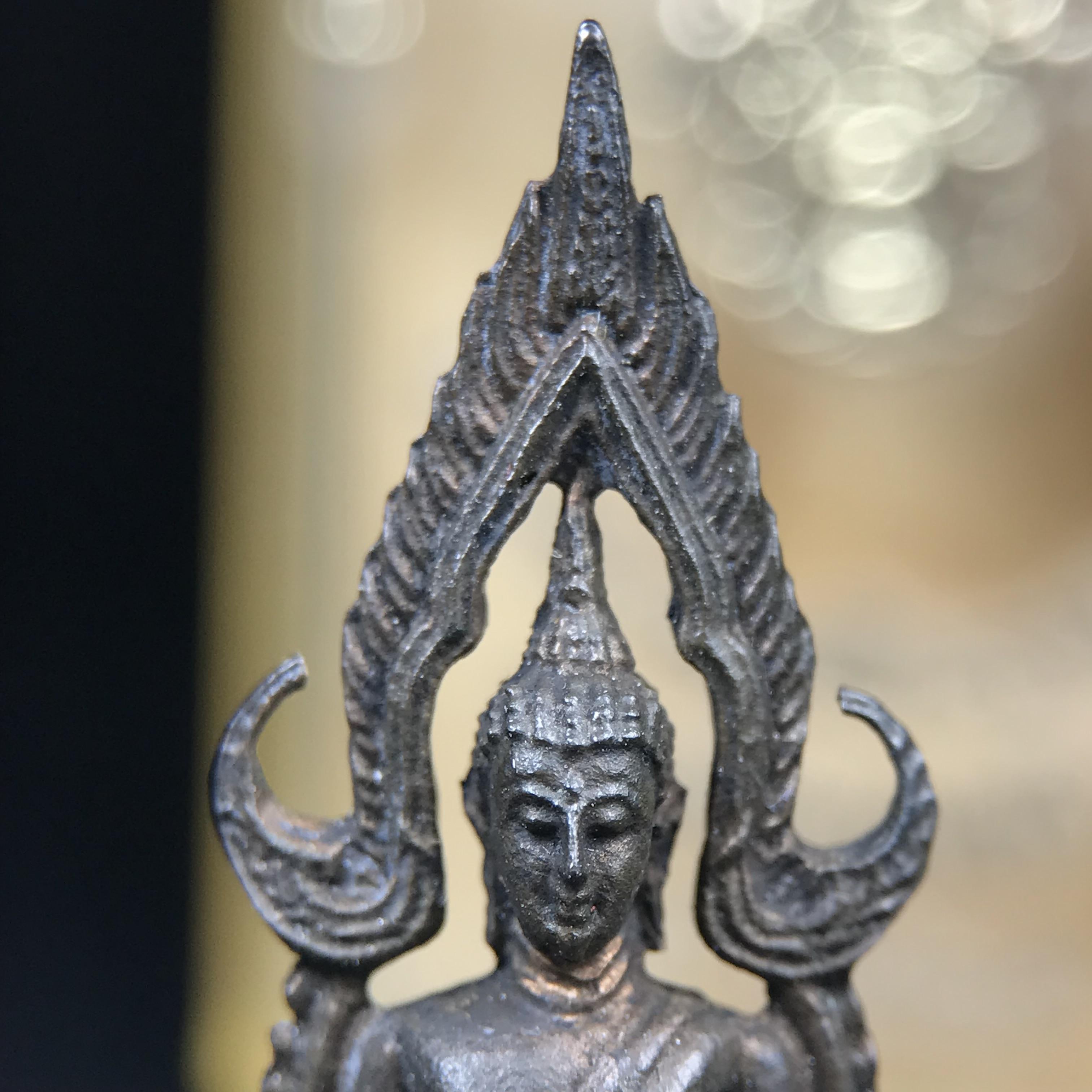 กริ่งพระพุทธชินราช ภปร. กองทัพภาคที่3จัดสร้าง ปี2517 เนื้อนวโลหะกล่องเดิม(คัดสภาพสวย)(หายาก)(ในหลวง ร.9 เสด็จในพิธี)พิธีมหาพุทธาภิเษกยื่งใหญ่โดยพระคณาจารย์ชื่อดังในยุคนั้นร่วมปลุกเสก 7วัน7คืน*** หลวงปู่โต๊ะ วัดประดู่ฉิมพลี ร่วมปลุกเสก***