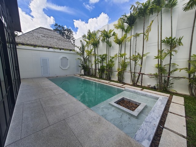 For Sales : Bangtao, Luxury Pool Villa @Pasak soi 8 3 bedrooms 3 Bathrooms, Pool view.