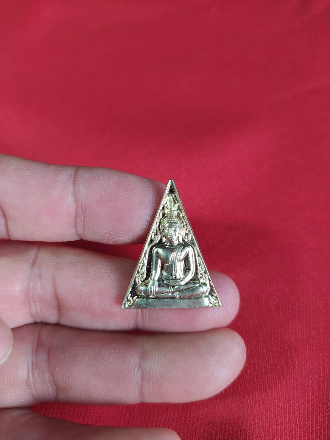 พระพุทธมงคลศักดิ์สิทธิ์ วัดสังกัสรัตนคีรี จังหวัดอุทัยธานี