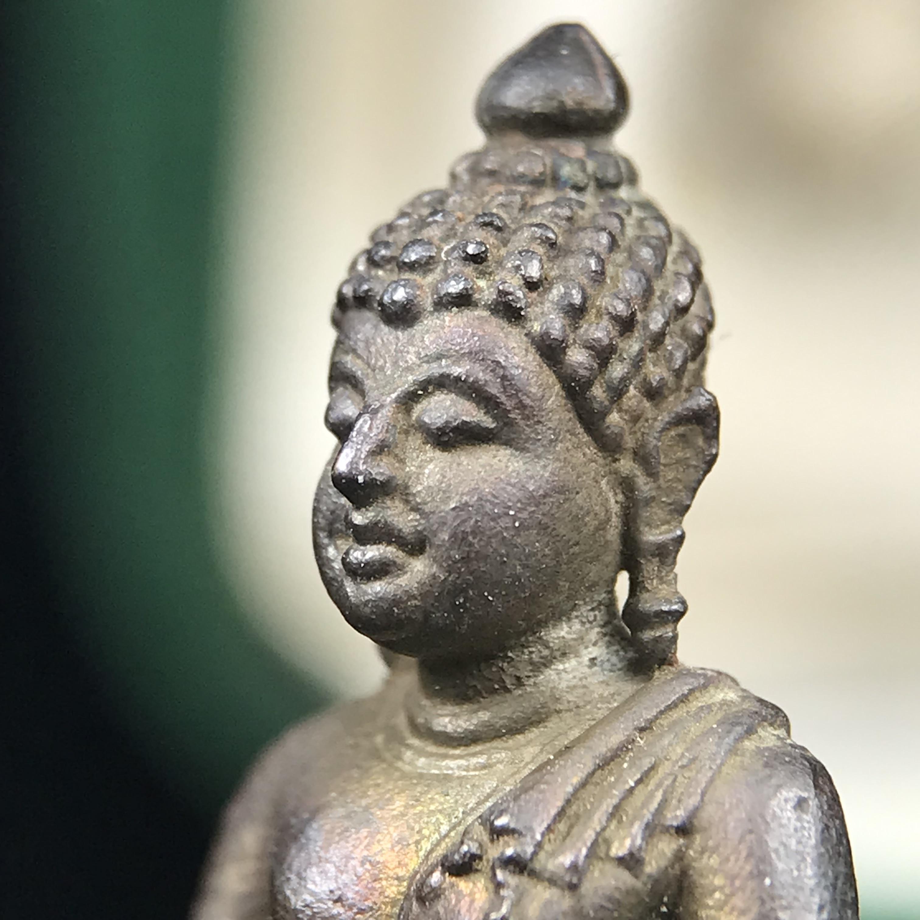 พระกริ่งวาสนา(รุ่นแรก) 80 พรรษา สมเด็จพระสังฆราช (วาสน์) วัดราชบพิธฯ ปี2521 เนื้อนวโลหะ(ตอกโค๊ตพระปิดตา) โดยมีหลวงปู่โต๊ะ วัดประดู่ฉิมพลีร่วมปลุกเสก พร้อมกล่องบรรจุเดิม(รุ่นแรก คอตั้งตรงได้สัดส่วน หายาก)