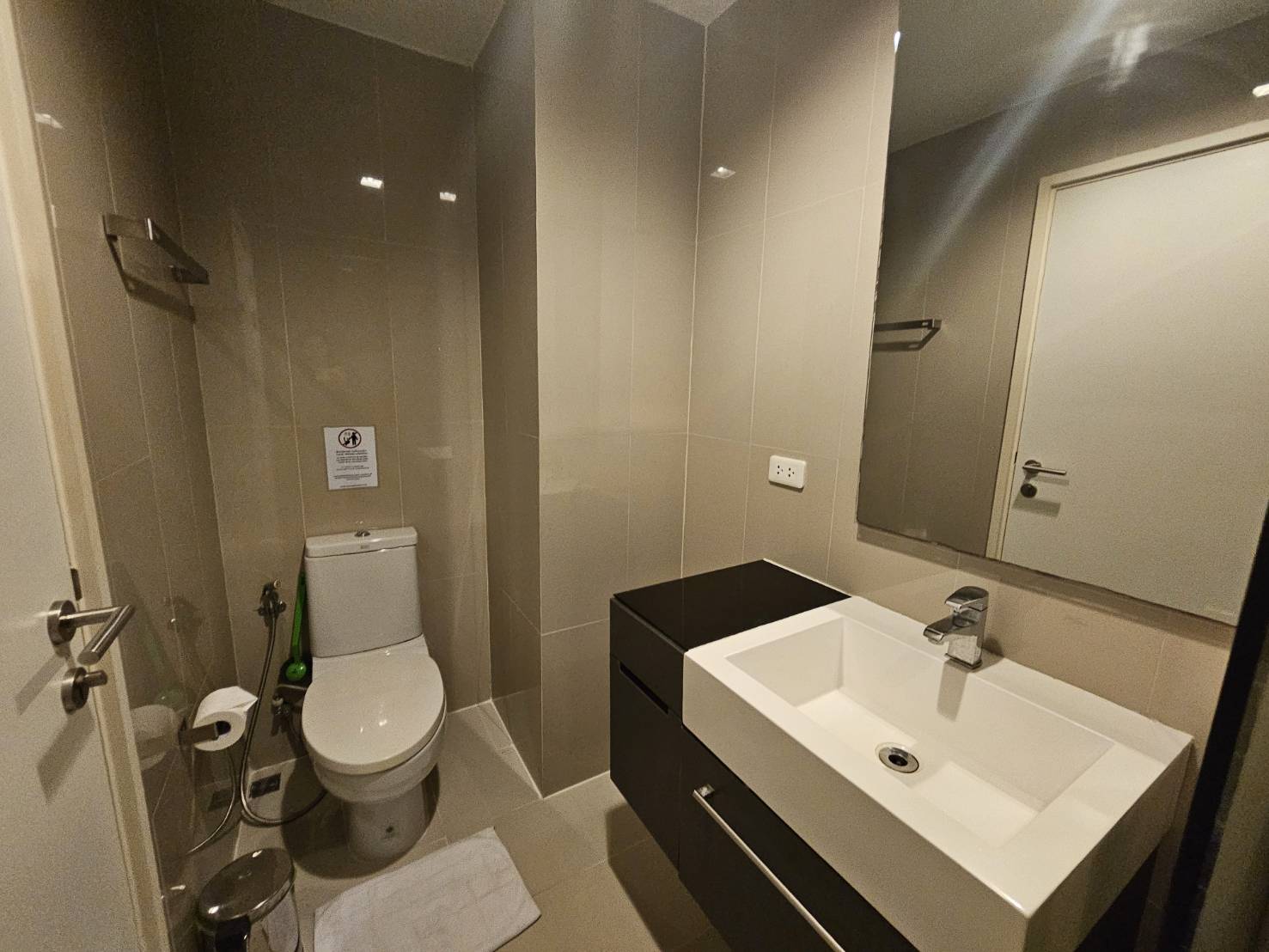 For Rent : Patong, The Deck Condominium, 1 Bedroom 1 Bathroom, 6th flr.