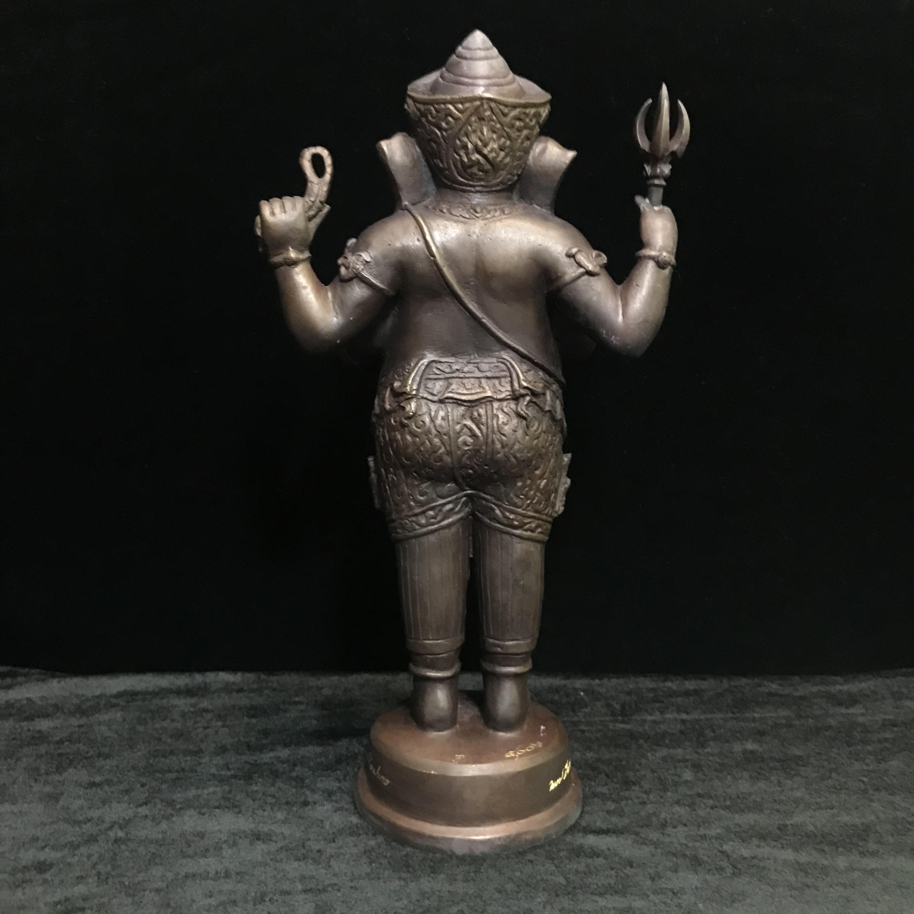 พระพิฆเนศ รุ่นครบรอบ100 ปี กรมศิลปากร ปี2556 ขนาดบูชา ปางประทานพร(องค์ยืน)สูง 10 นิ้วครึ่ง No.4006