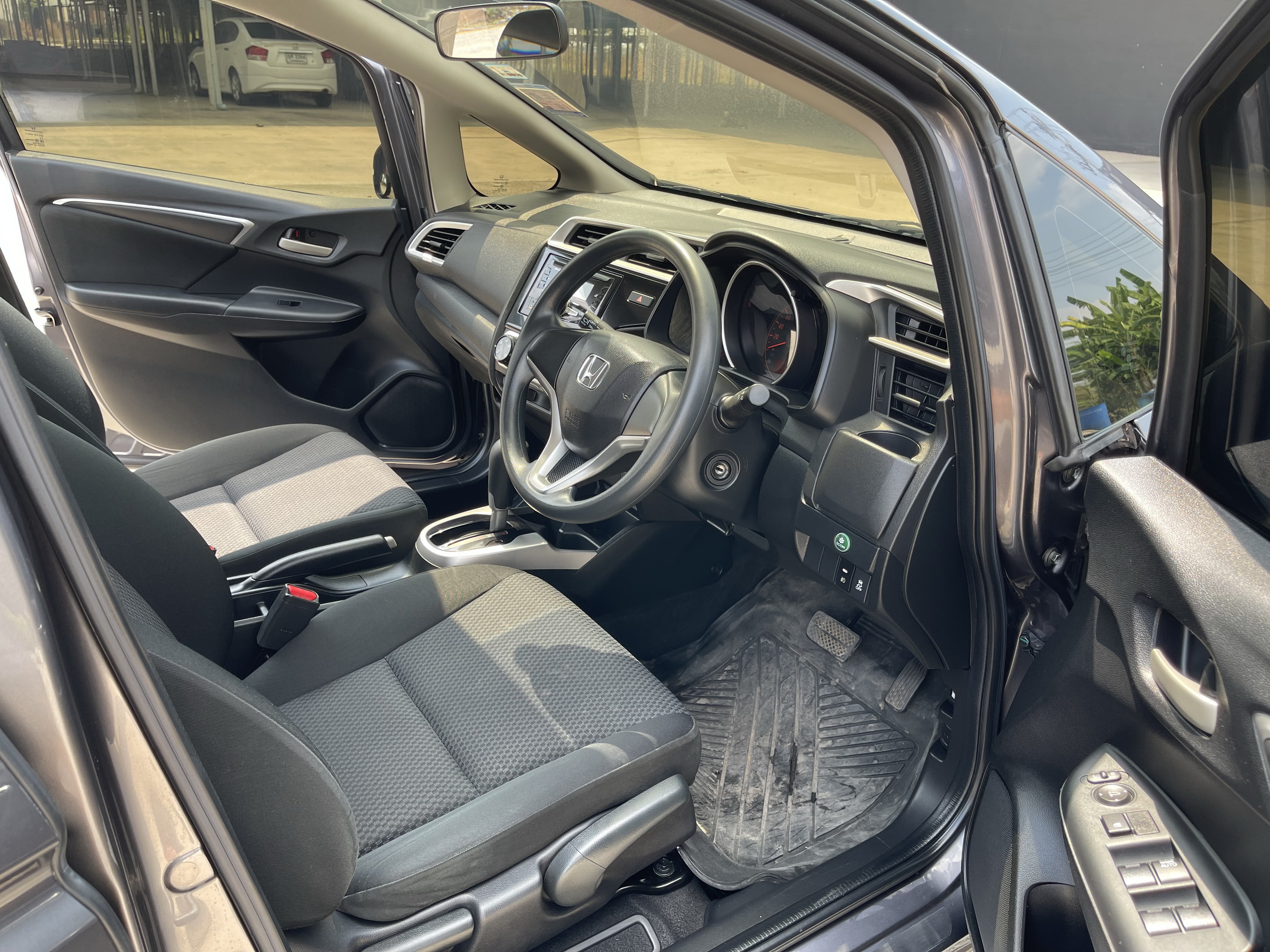 Honda Jazz 1.5 S At 2017 เทา