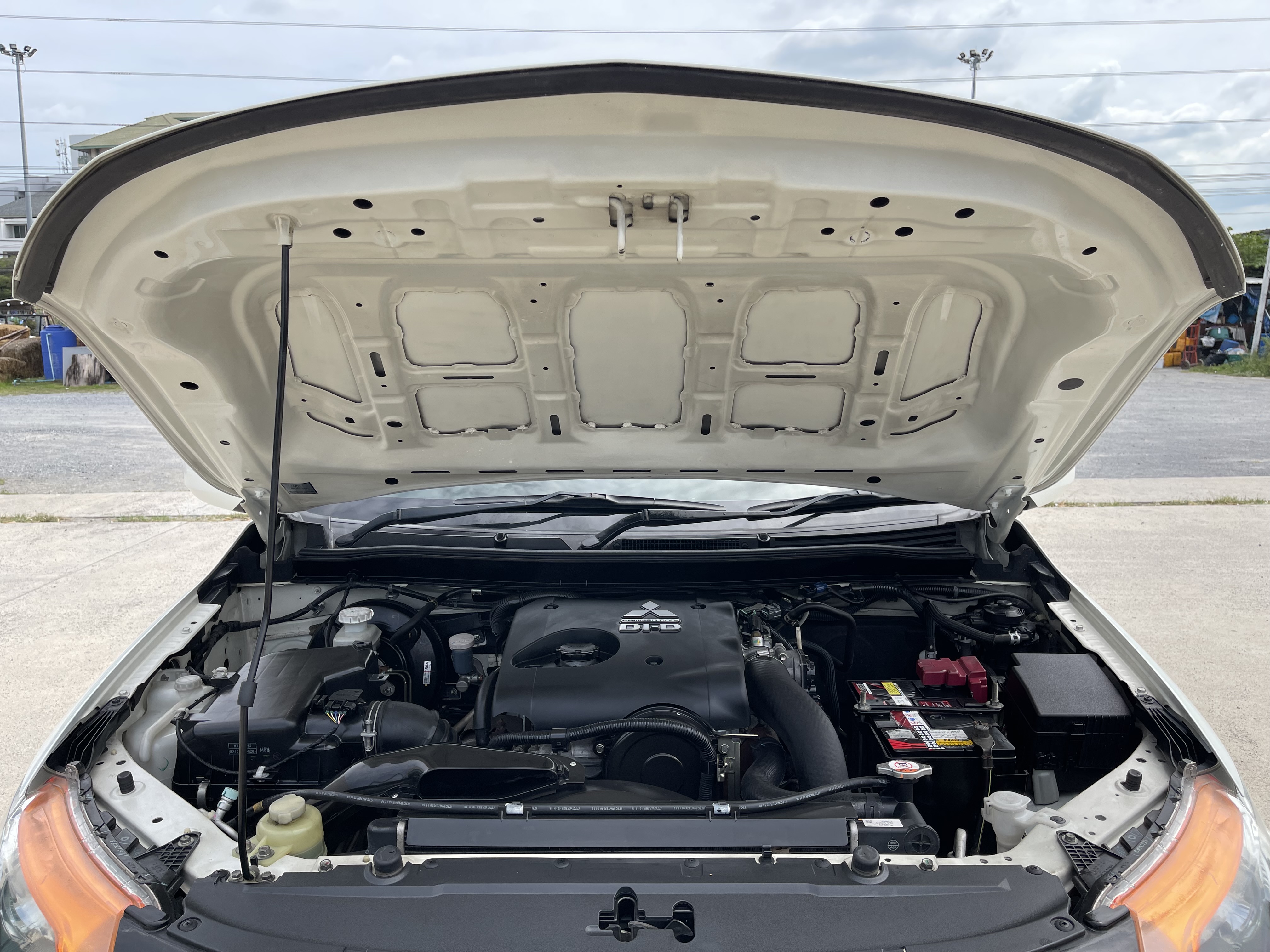 Mitsubishi Triton All New Cab 2.5 GL 2019 ขาว