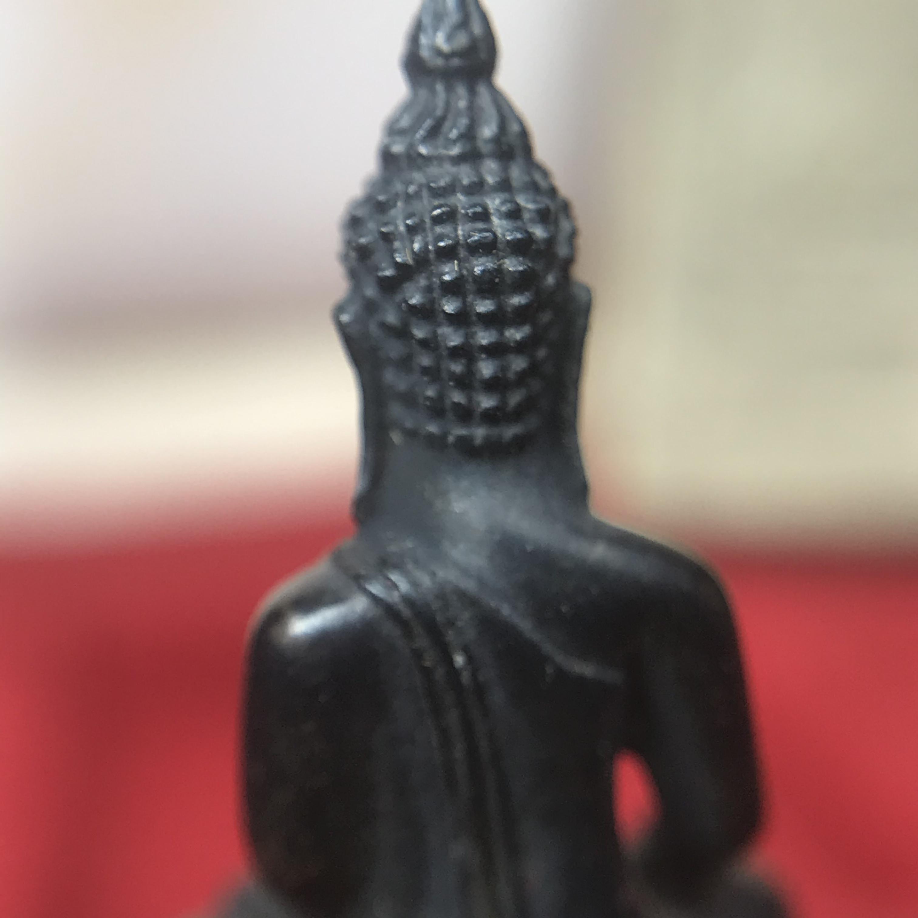 ชุดพระกริ่งไพรีพินาศ(รุ่นแรก สมเด็จพระญาณสังวร) เนื่องในพระบรมราชวโรกาสพระบาทสมเด็จพระเจ้าอยู่หัวรัชกาลที่9 เสด็จพระราชดำเนิน ในงานตัดลูกนิมิตสีมาอุโบสถ วัดเพชรวราราม จ.เพชรบูรณ์ ปี ๒๕๒๐ รุ่นเขาค้อ (ชุดกรรมการ ได้รับพระราชทาน พบเจอและหายากมากในปัจจุบัน)