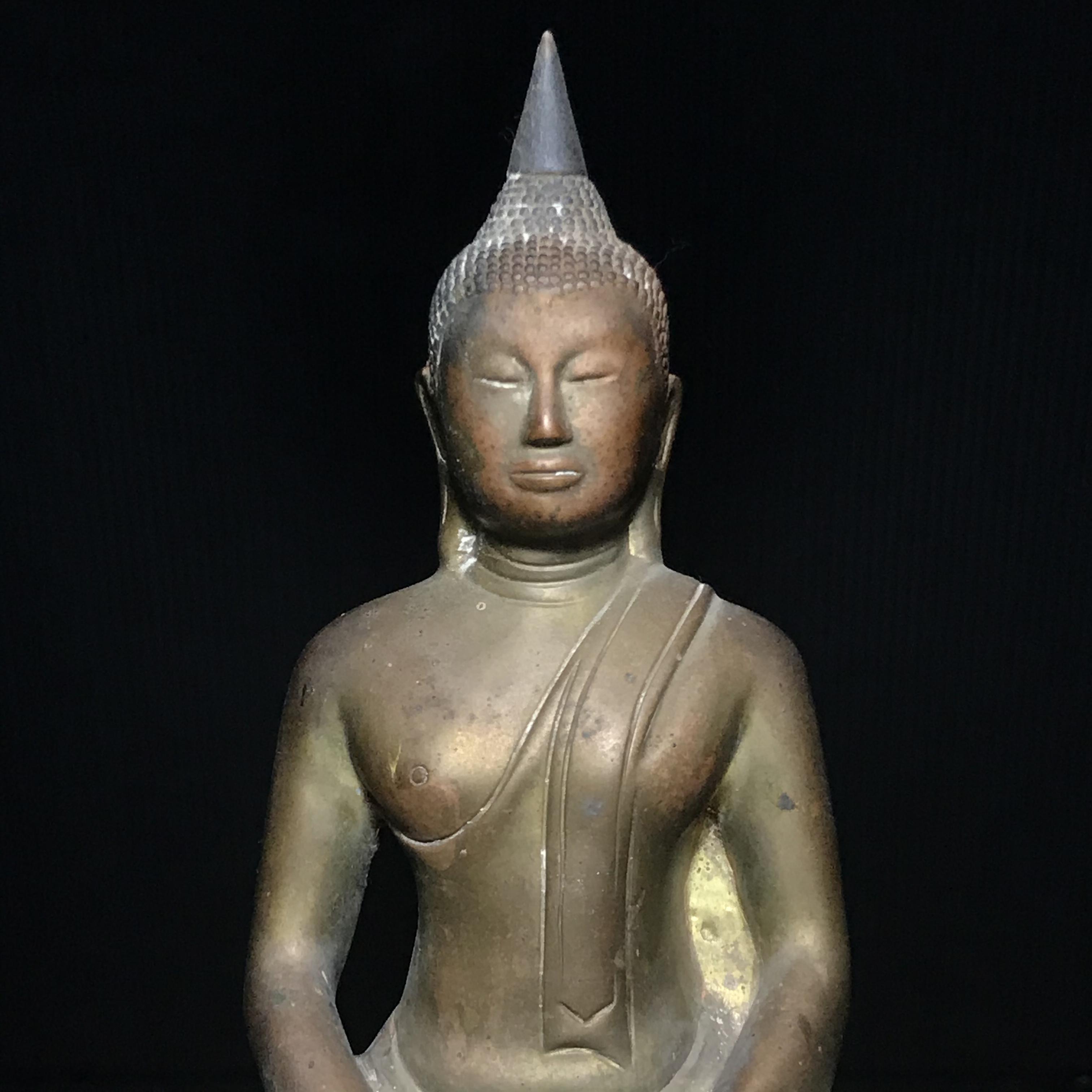 พระบูชาพระพุทธโสธร ภปร. รุ่นย้อนยุค ปี2539 กาญจนาภิเษกครองราชสมบัติครบ 50ปี หน้าตัก 5นิ้ว หมายเลข01093