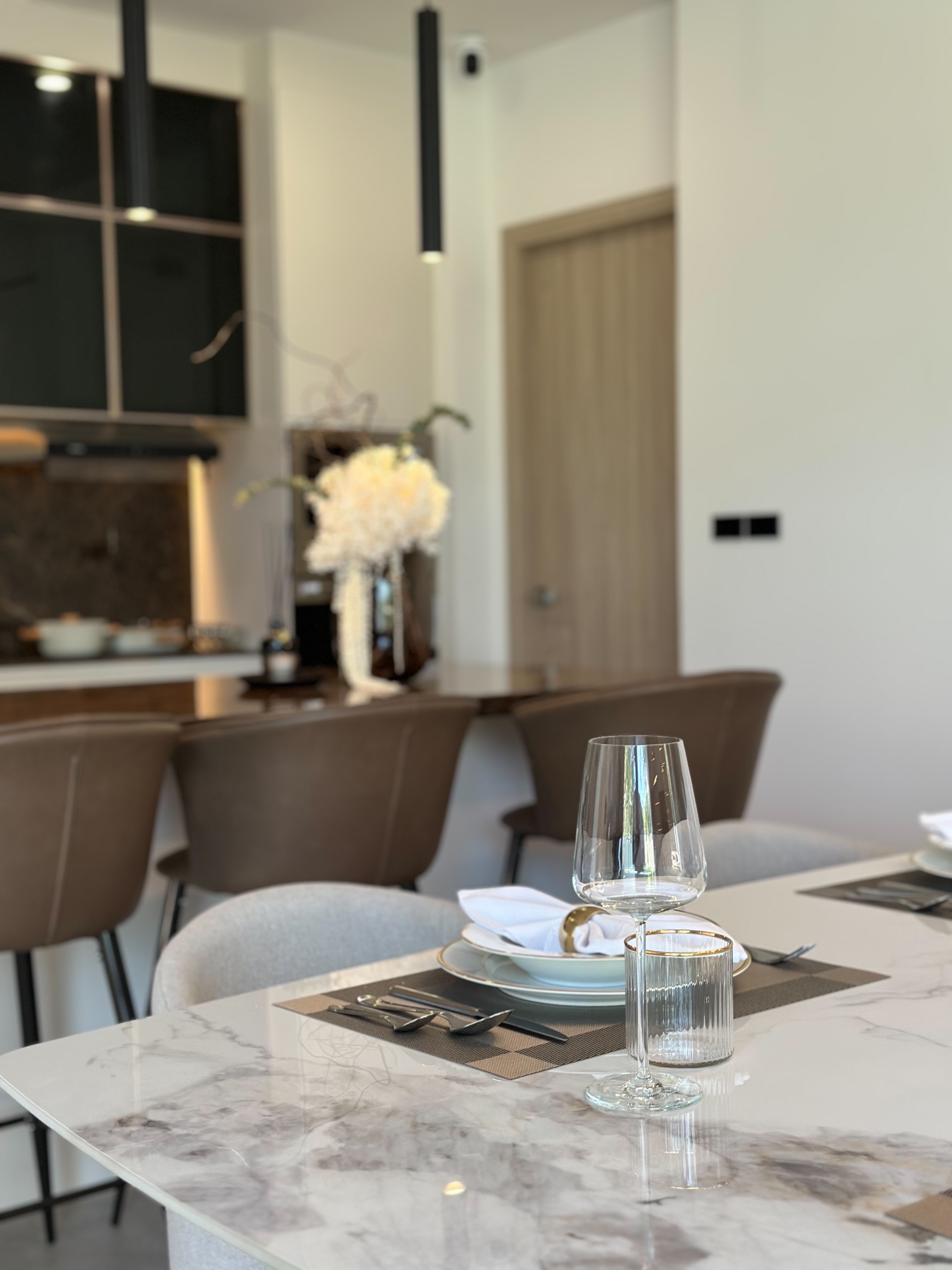 For Sales : Kathu-Patong, Luxury Pool Villa, 4 Bedrooms 4 Bathrooms