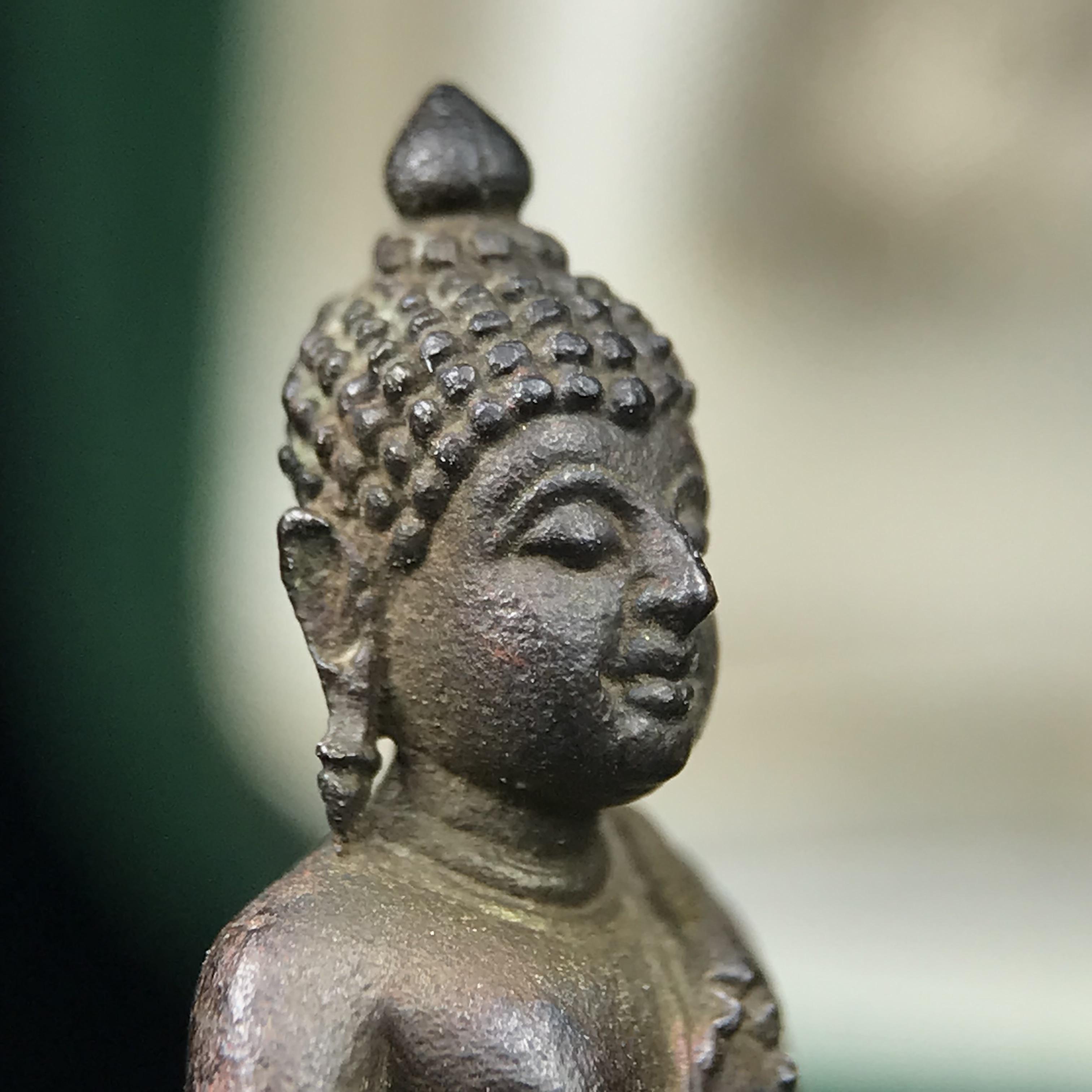 พระกริ่งวาสนา(รุ่นแรก) 80 พรรษา สมเด็จพระสังฆราช (วาสน์) วัดราชบพิธฯ ปี2521 เนื้อนวโลหะ(ตอกโค๊ตพระปิดตา) โดยมีหลวงปู่โต๊ะ วัดประดู่ฉิมพลีร่วมปลุกเสก พร้อมกล่องบรรจุเดิม(รุ่นแรก คอตั้งตรงได้สัดส่วน หายาก)