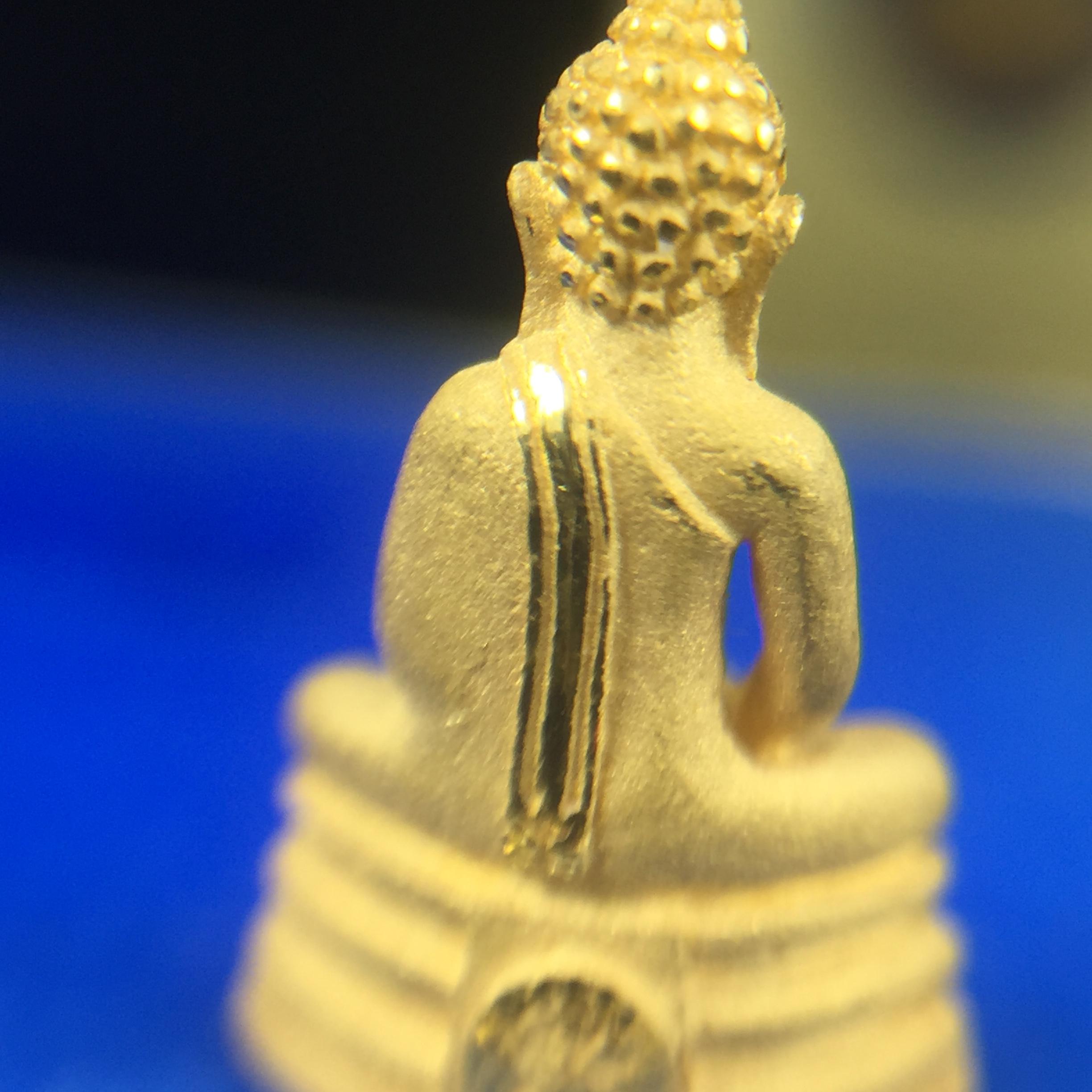 พระพุทธโสธร(หลวงพ่อโสธร) รุ่นสร้างอุโบสถ ปี2539 เนื้อทองคำ ลอยองค์พิมพ์เล็ก(หายาก) สภาพสวยเดิมกล่องบรรจุการ์ดใบรับรองเดิมครบสมบูรณ์