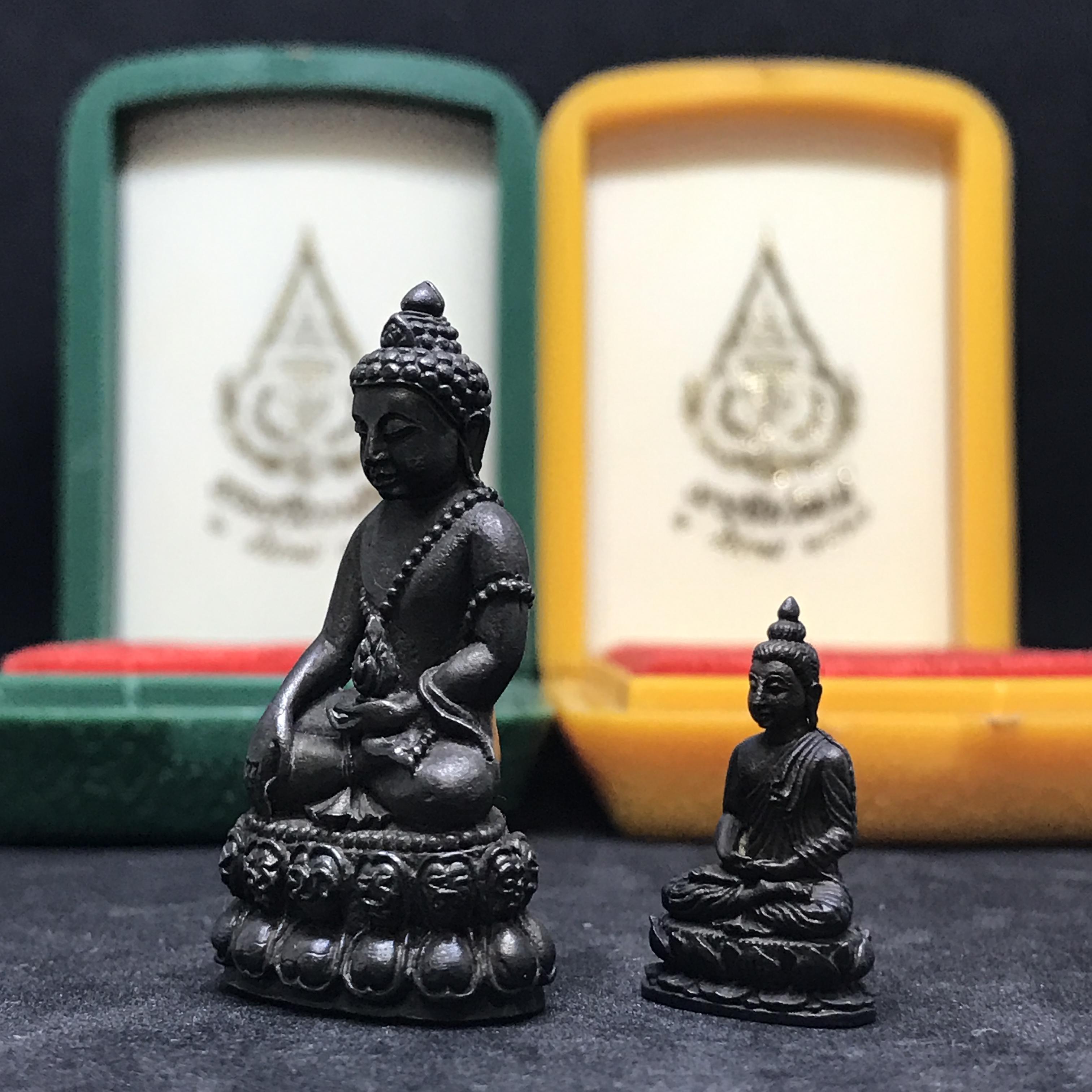 พระกริ่ง-พระชัยวัฒน์วาสนาสมเด็จพระสังฆราช (วาสน์) วัดราชบพิธฯ ปี๒๕๓๑ เนื้อนวะโลหะ สร้างเป็นที่ระลึกในคราวที่สมเด็จพระอริยวงศาคตญาณ สมเด็จพระสังฆราช (วาสน์ วาสโน) วัดราชบพิธฯ มีพระชนมายุครบ ๙๐ พรรษา(ในหลวง ร.9 เสด็จในพิธี)