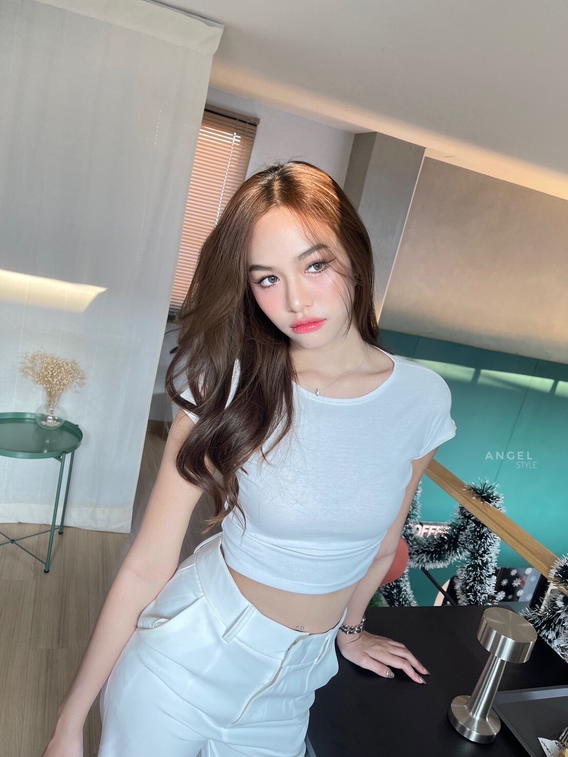 ครอปไหล่ล้ำ