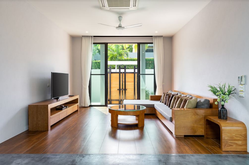 For Rent : Nai Harn, Luxury Modern Pool Villa, 3 Bedrooms 3 Bathrooms, Garden view.