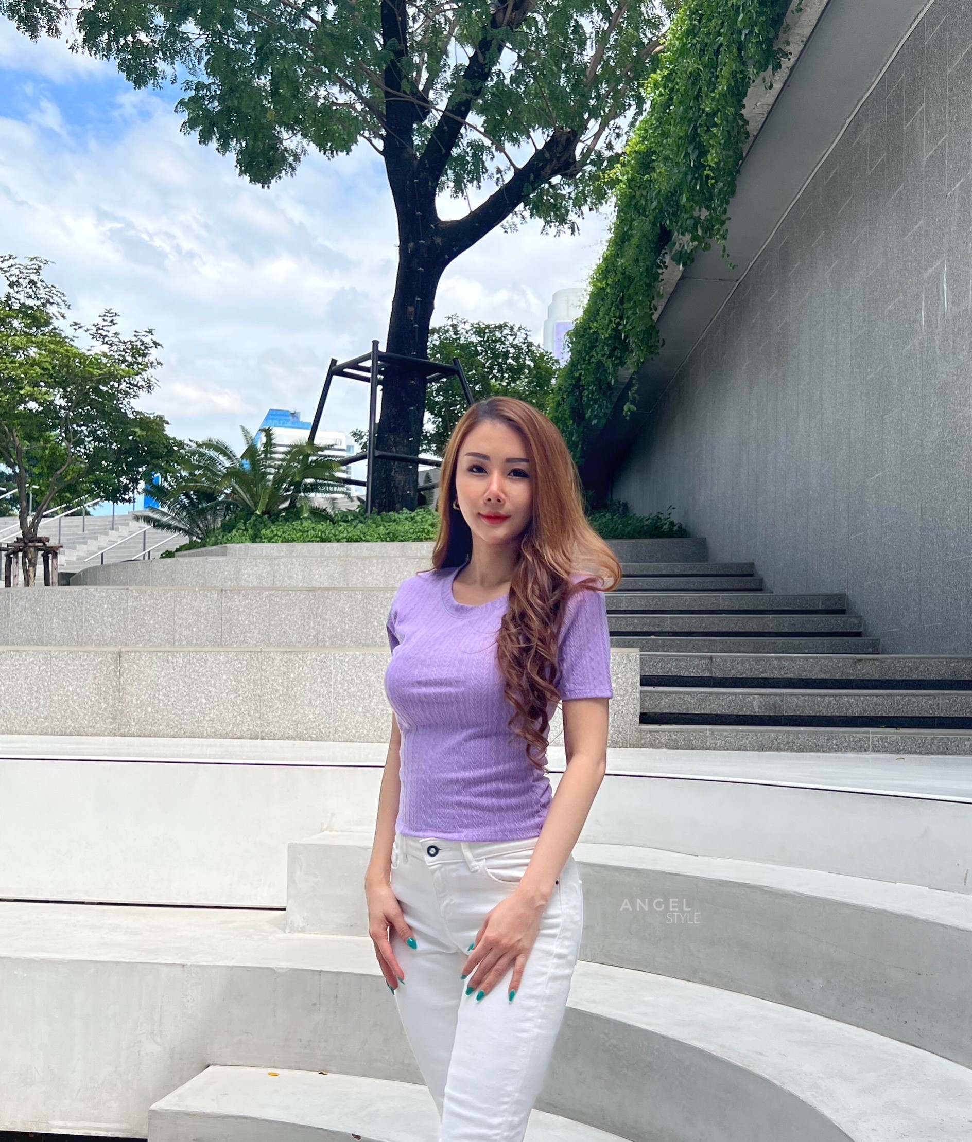 คอกลมไหมพรม