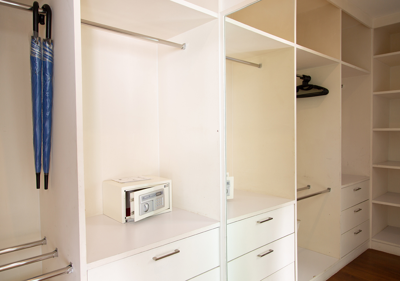 For Sale : Karon Sea view Private Pool Villa 5 bedrooms 5 bathrooms