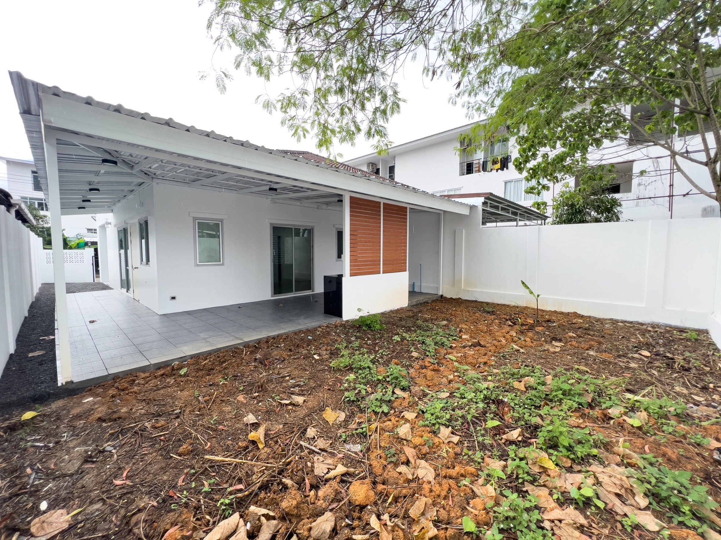 For Sale : Thalang, One-story semi-detached house, 2 bedrooms 2 bathrooms