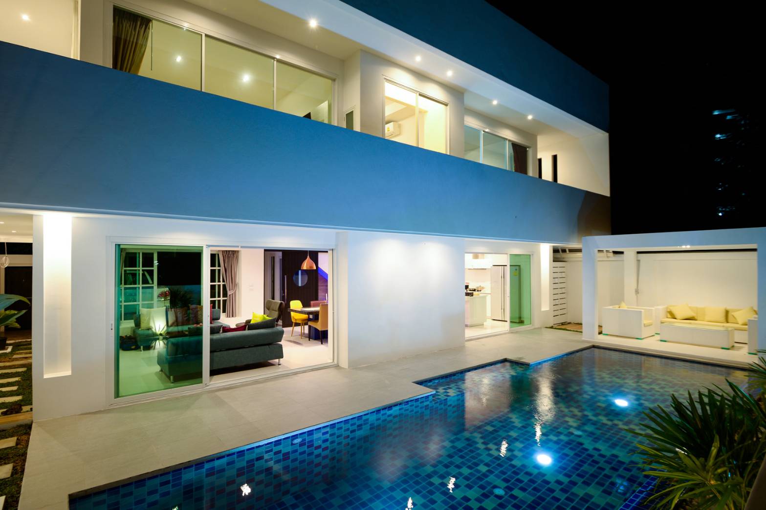 For Rent : Rawai, New Brand Private Pool Villa, 3 bedrooms 4 bathrooms