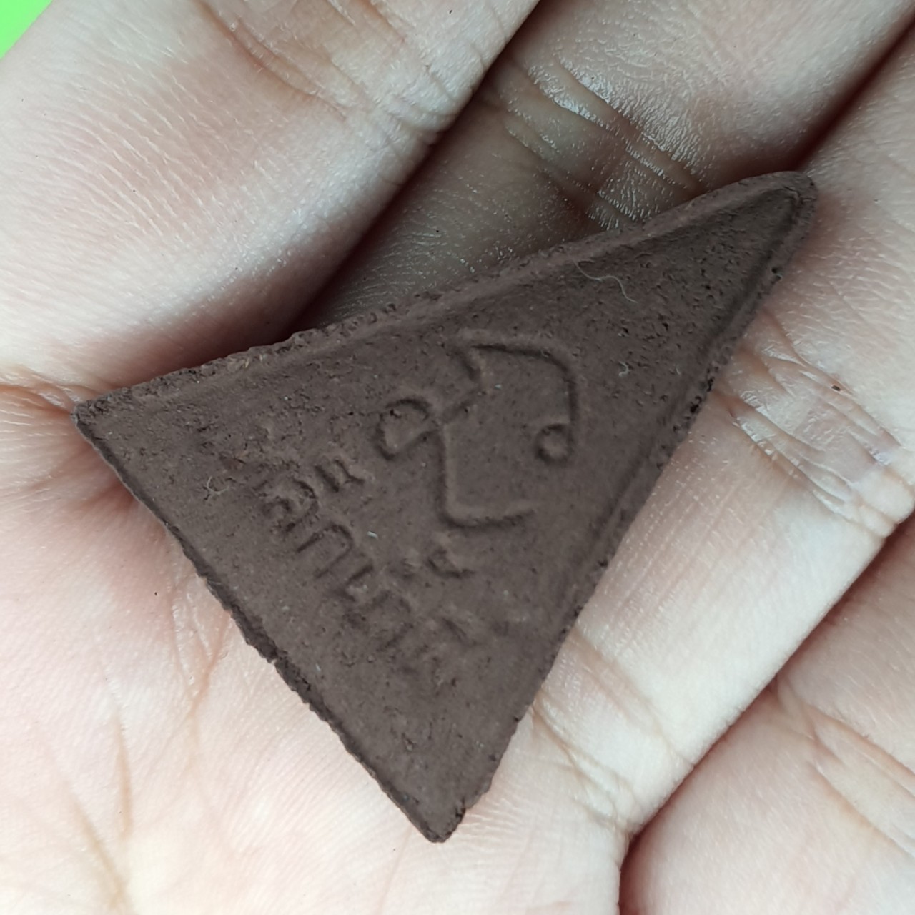 พระเครื่อง พระนางพญา เข่าโค้ง ฝังตะกรุด 100องค์ เนื้อแร่เหล็กน้ำพี้ พระนางพญาจี้ พระนางพญาแท้ จี้พระนางพญา พระแท้ ปลุกเสกแล้ว พระเครื่อง พระ พระเครื่องพระนางพญา