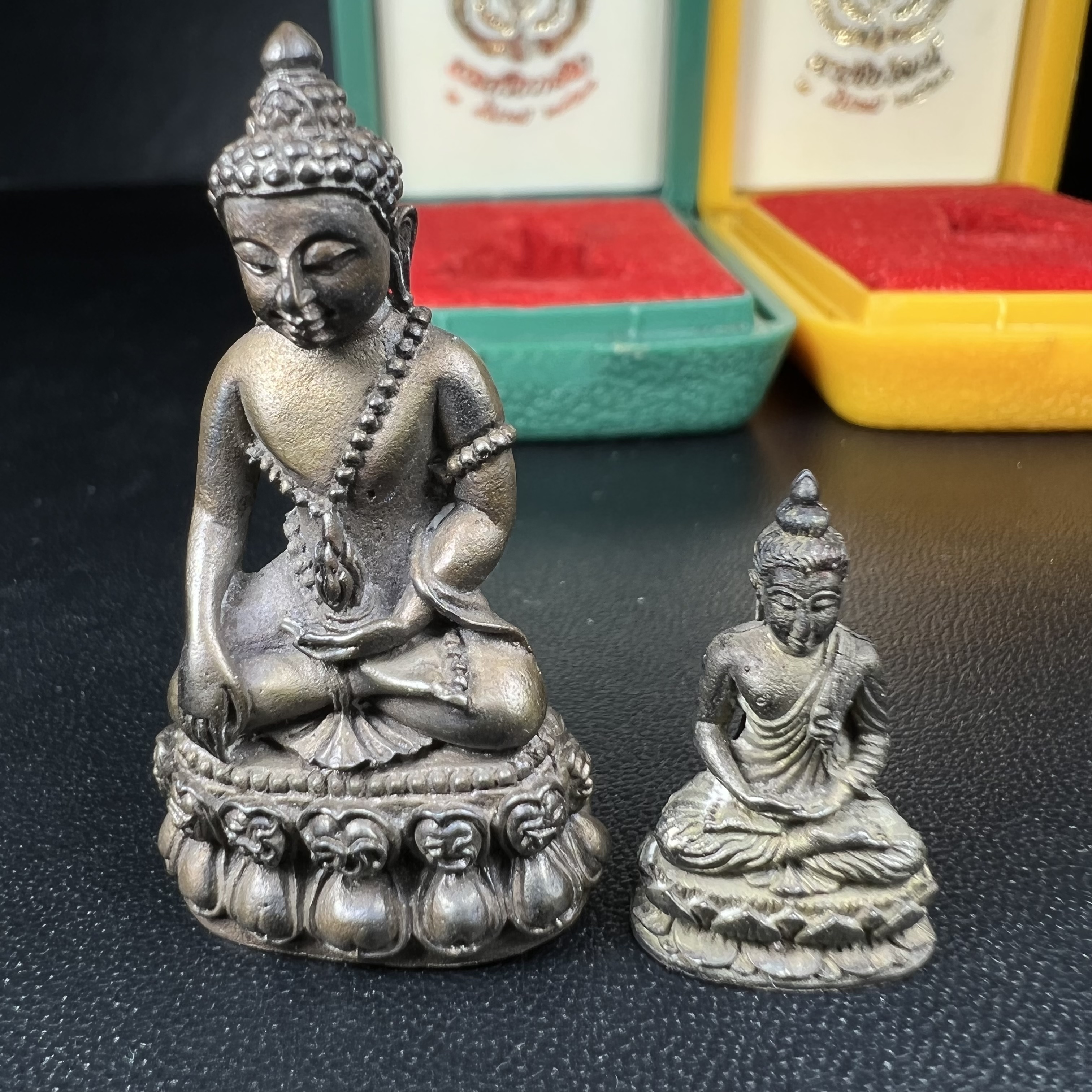 พระกริ่ง-พระชัยวัฒยน์วาสนาสมเด็จพระสังฆราช(วาสน์)วัดราชบพิธฯปี2531 เนื้อนวโลหะ สร้างเป็นที่ระลึกในคราวที่สมเด็จพระอริยวงศาคตญาณ สมเด็จพระสังฆราช(วาสน์ วาสโน)มีพระชนมายุครบ90พรรษา(ในหลวง ร.9 เสด็จในพิธี)งานแกะแม่พิมพ์โดย นายช่างเกษม มงคลเจริญ)(1ใน1991องค์)