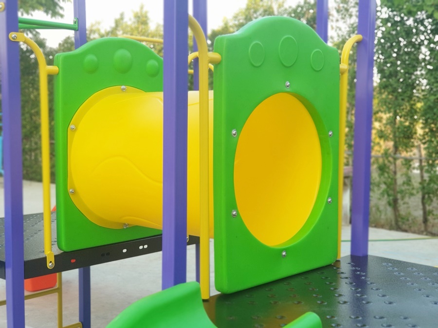 เครื่องเล่นสนามกลางแจ้ง ชุดอนุบาลแสนซน #1