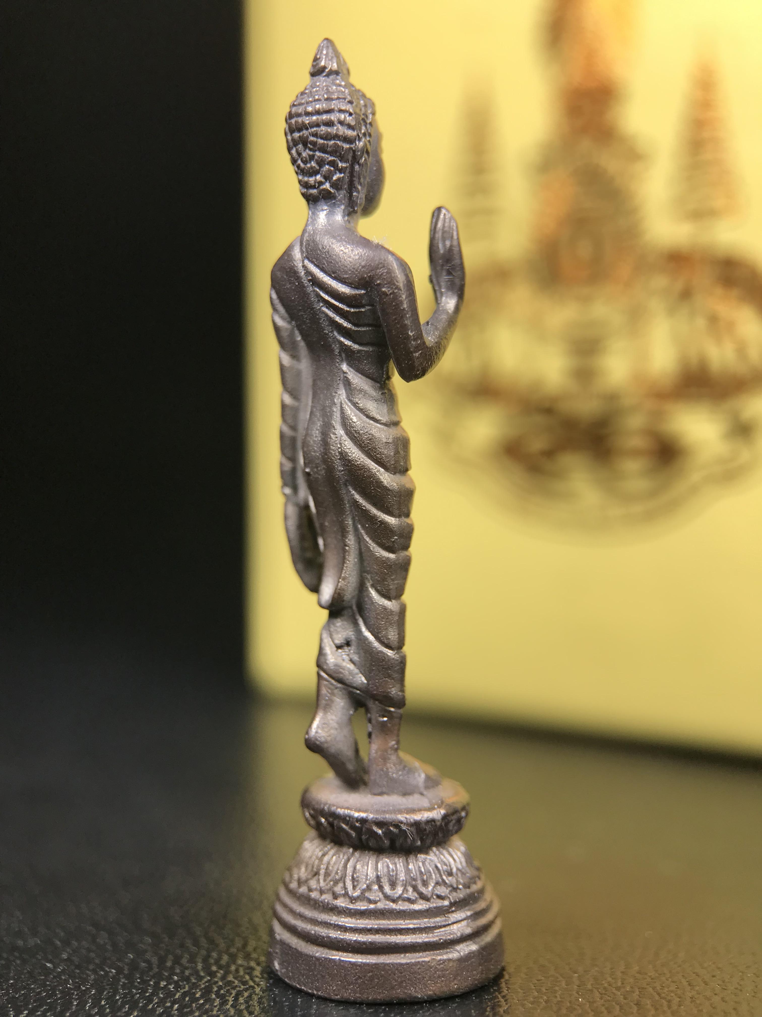 พระพุทธอภัยมงคลสมังคี วัดบวรนิเวศวิหาร ปี 2539 ลอยองค์เนื้อนวโลหะ สร้างเนื่องในมงคลโอกาสที่พระบาทสมเด็จพระเจ้าอยู่หัวรัชกาลที่ 9 ทรงครองสิริราชสมบัติครบ 50 ปี สมเด็จพระญาณสังวร สมเด็จพระสังฆราช เสด็จเป็นประธานในพิธีเททอง ณ วัดบวรนิเวศวิหาร(1 ใน 5000 องค์)