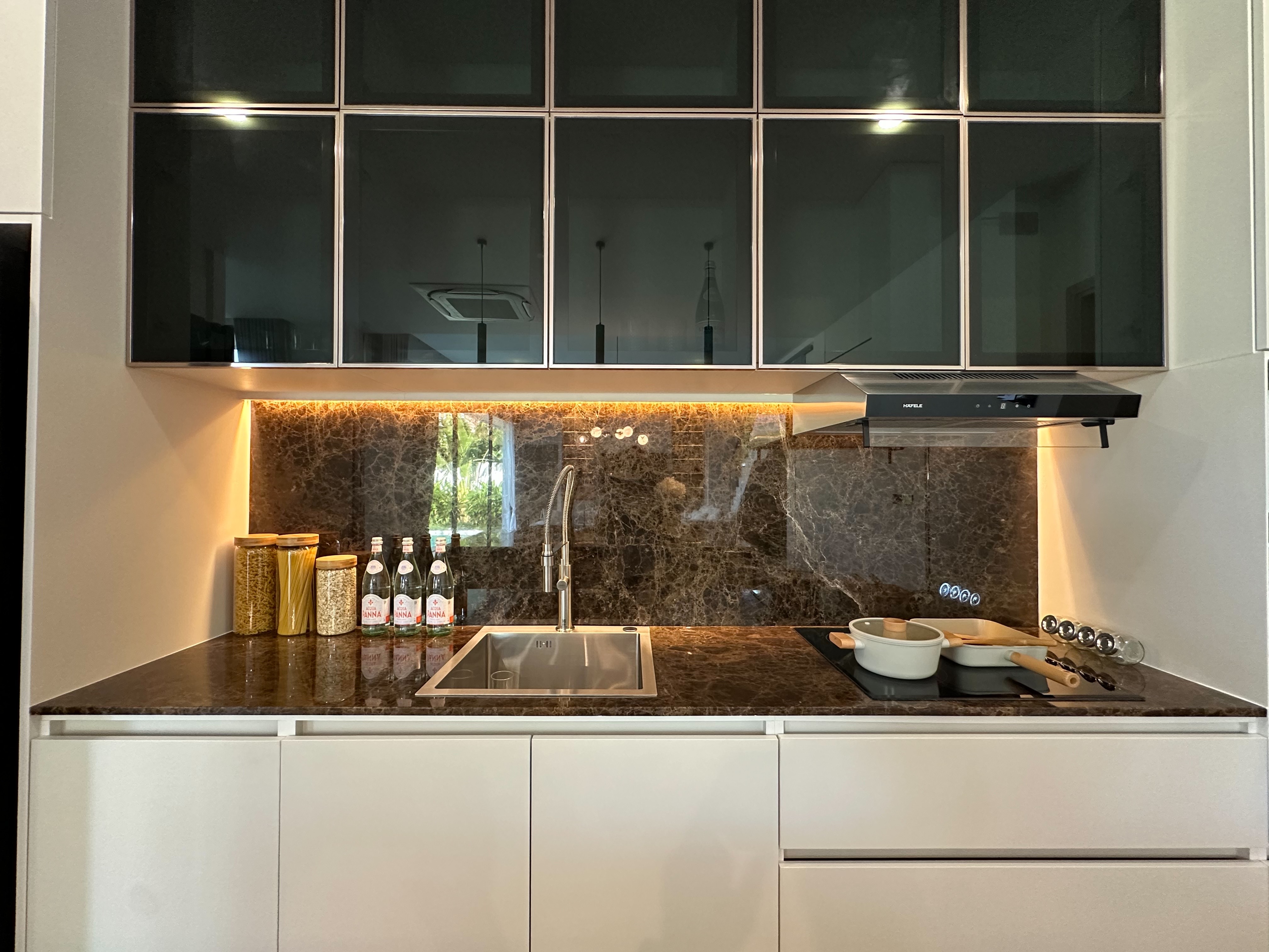 For Sales : Kathu-Patong, Luxury Pool Villa, 4 Bedrooms 4 Bathrooms