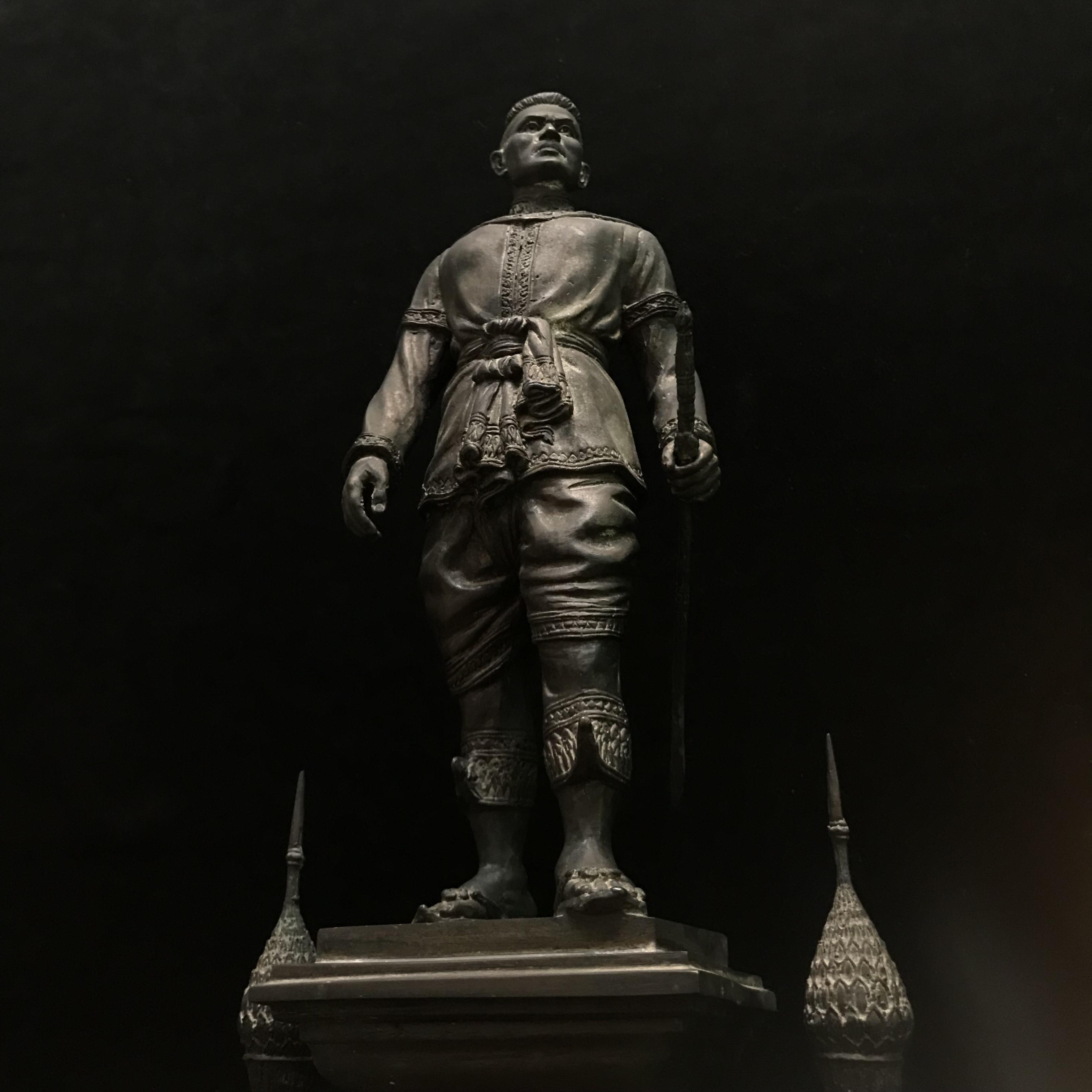 สมเด็จพระนเรศวรมหาราช ที่ระลึก 400 ปี ยุทธหัตถี สุพรรณบุรี ปี2535 (สง่างามสมพระเกีตยรติหายาก)