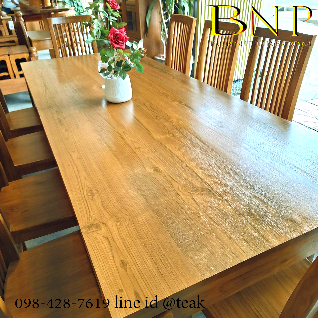 โต๊ะทานข้าวโมเดิร์น 10 ที่นั่ง รุ่น ไอริส