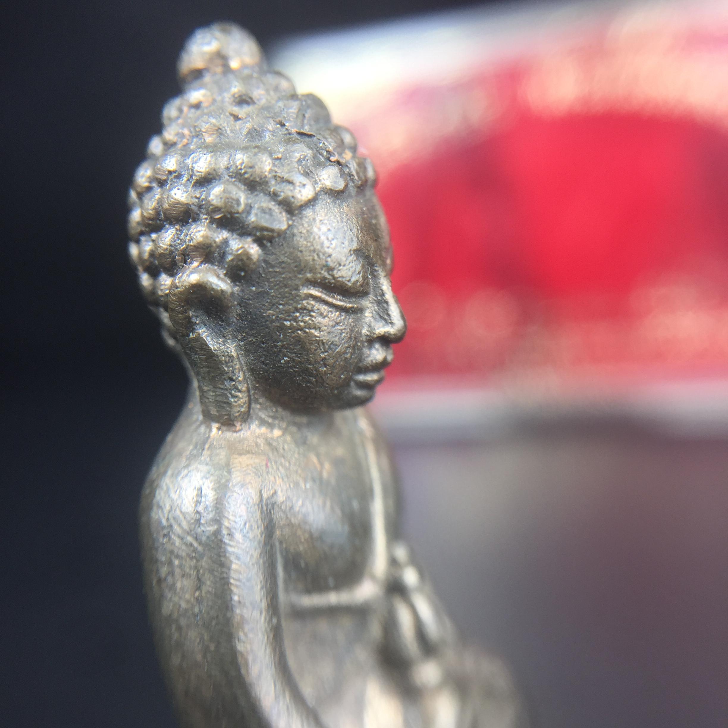 พระกริ่ง-พระชัยวัฒน์ ภปร. ธรรมศาสตร์ 50ปี เนื้อนวโลหะ ปี2527(ในหลวงรัชกาลที่9 เสด็จเททอง)(หายาก)(1ใน677ชุด)