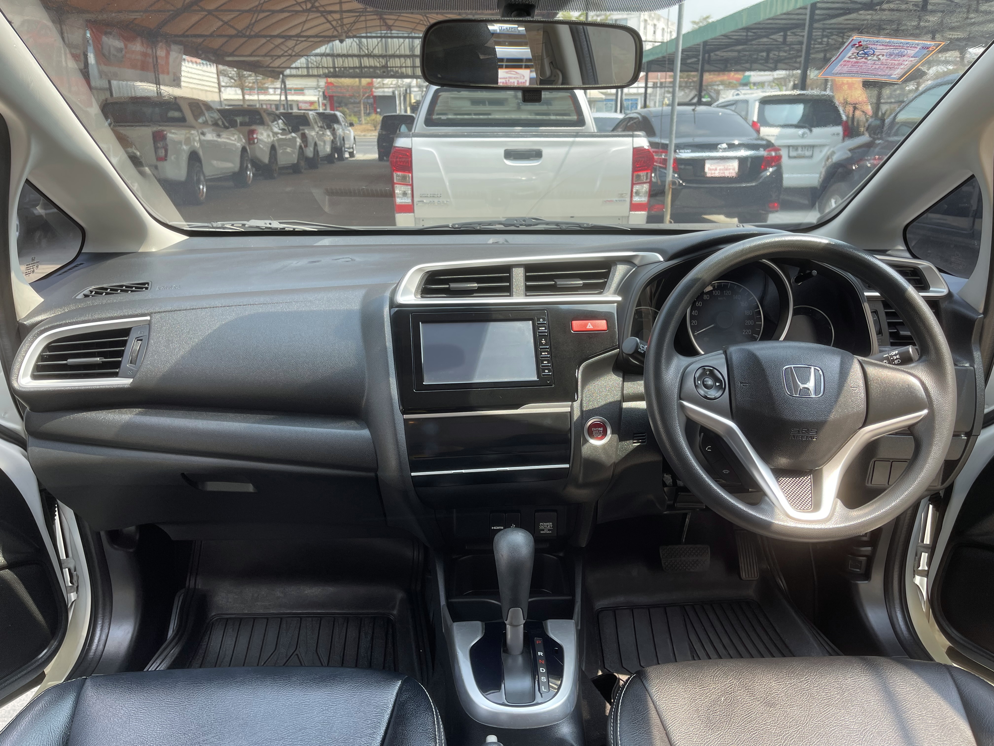 Honda Jazz 1.5 V+ At 2017 ขาวมุก