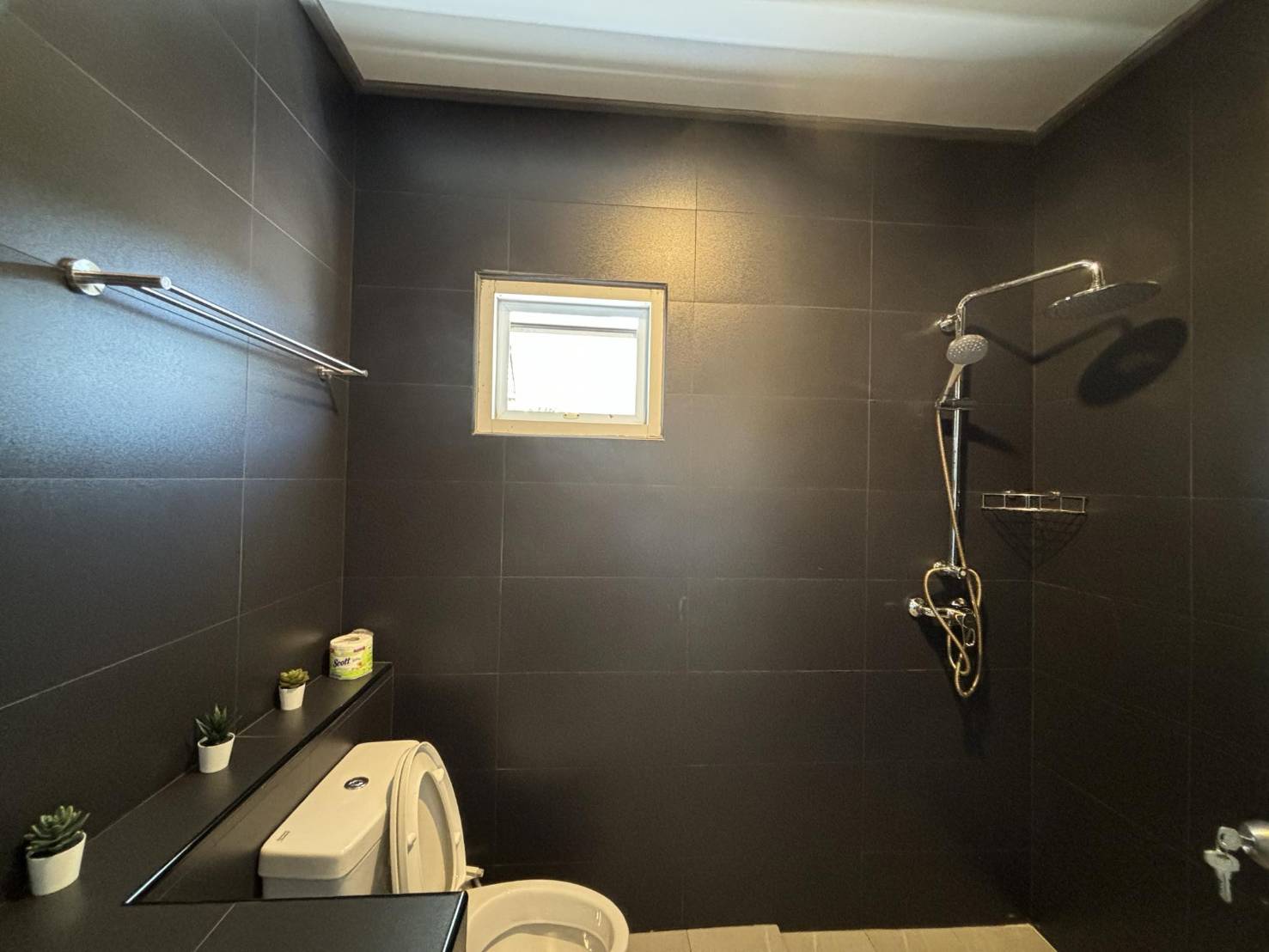 For Rent : Wichit, 2-story townhome, 3 bedrooms 3 bathrooms