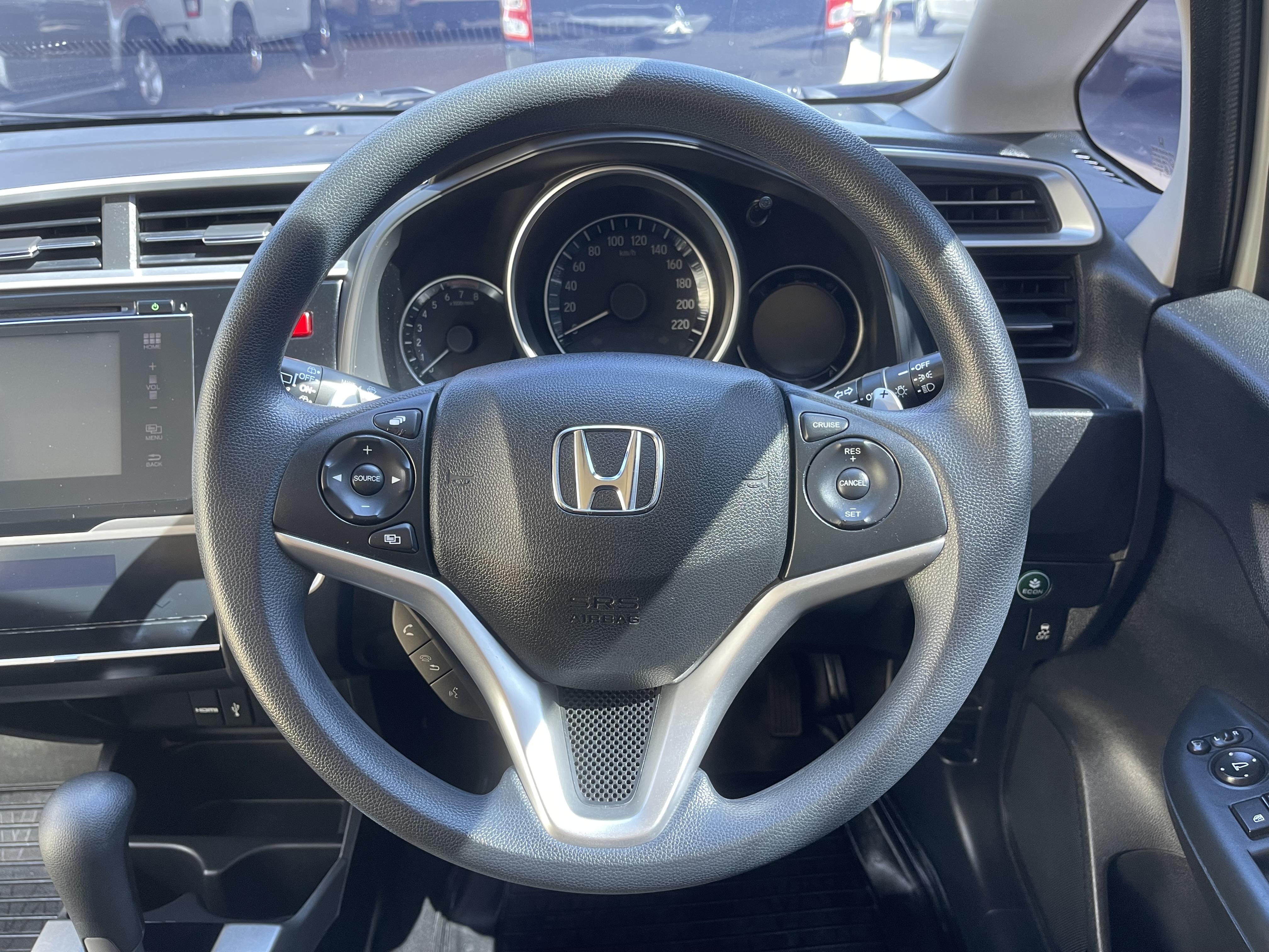 Honda Jazz 1.5 SV At 2016 ขาว