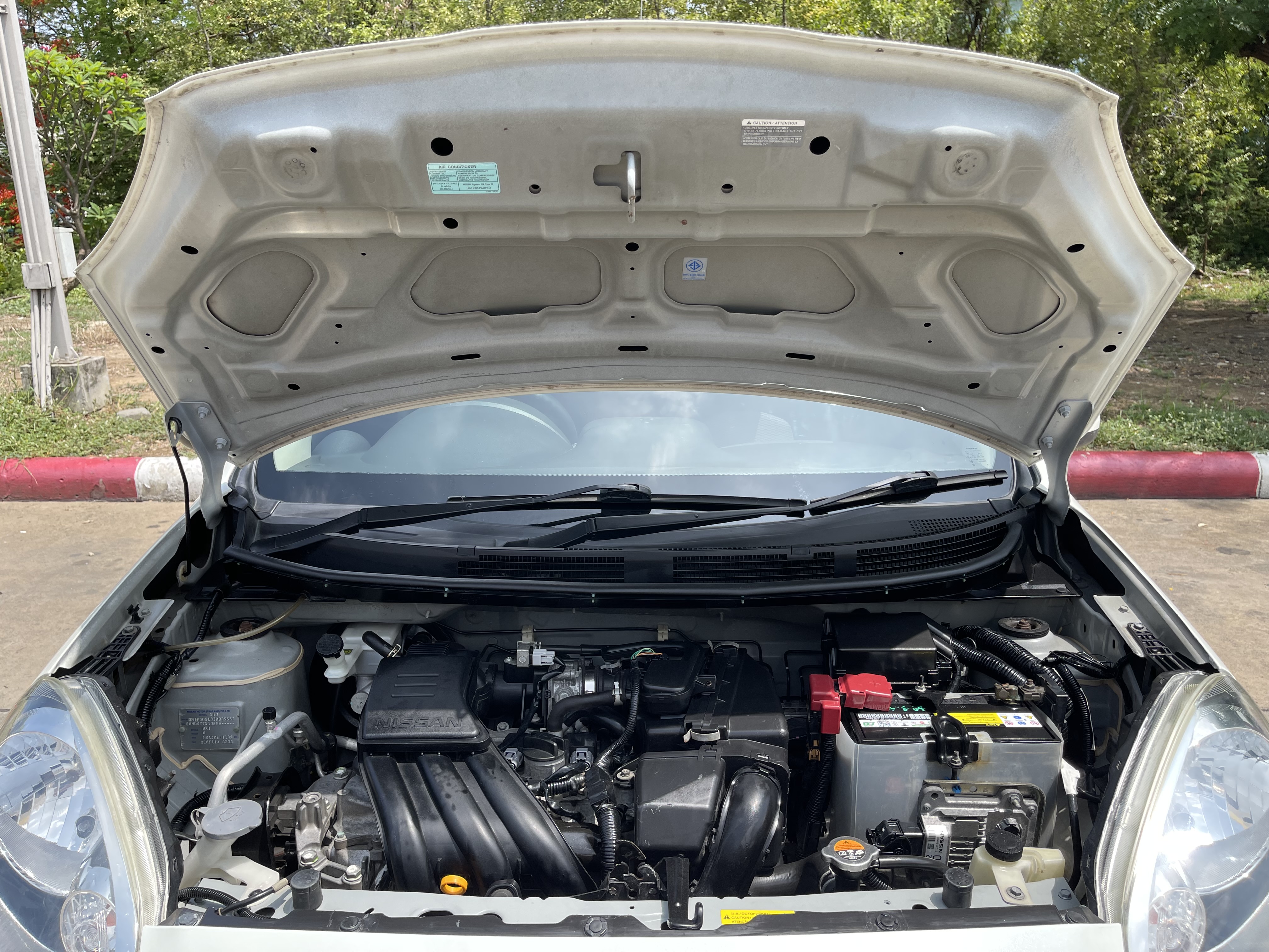 Nissan March 1.2 E At 2014 ขาวมุก