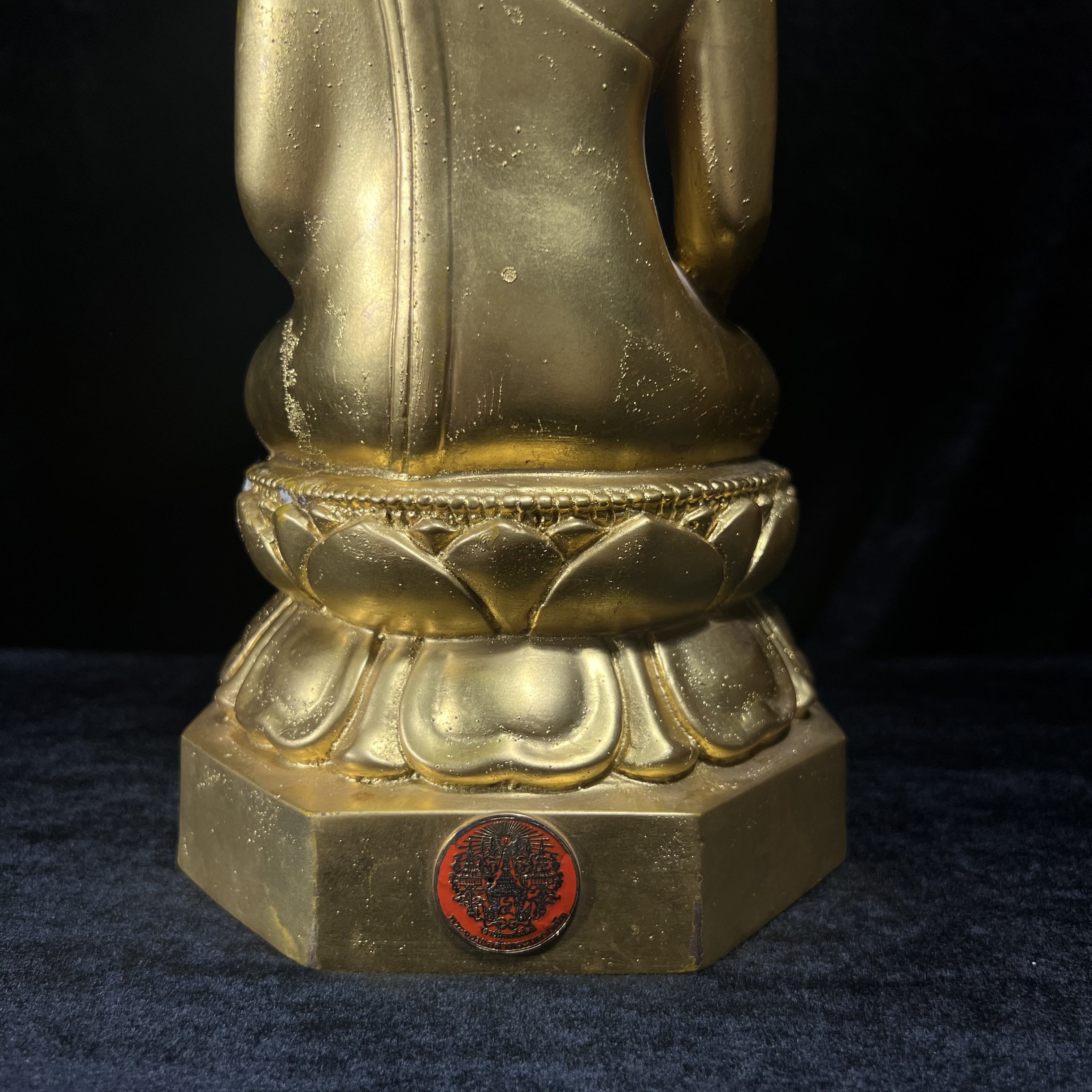 พระบูชาไพรีพินาศ วัดบวรนิเวศวิหาร ปี2538 จัดสร้างโดยสถาบันเทคโนโลยีพระจอมเกล้าพระนครเหนือ พุทธาภิเษก ณ อุโบสถวัดพระแก้ว ขนาดหน้าตัก 5 นิ้ว ทองเหลืองปิดทอง บรรจุแผ่นเงินจารโดยสมเด็จพระสังฆราช (ตอกโค๊ตหมายเลข(สจพ 309) (พระดี พิธีใหญ่)1 ใน 348 องค์ หายาก