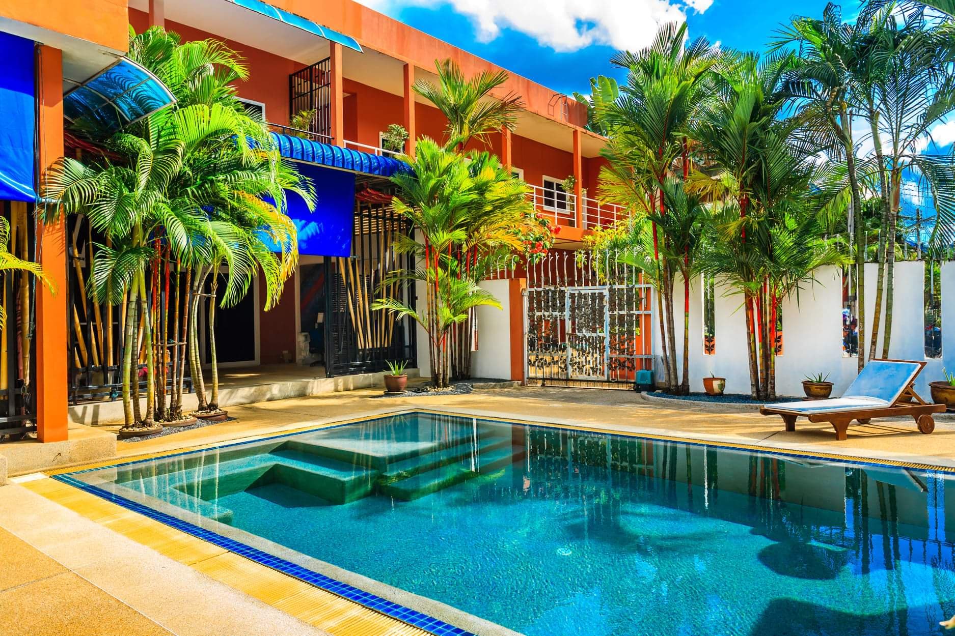 For Sale : Patong, Apartment with Swimming Pool, 4 bedrooms 6 Bathrooms