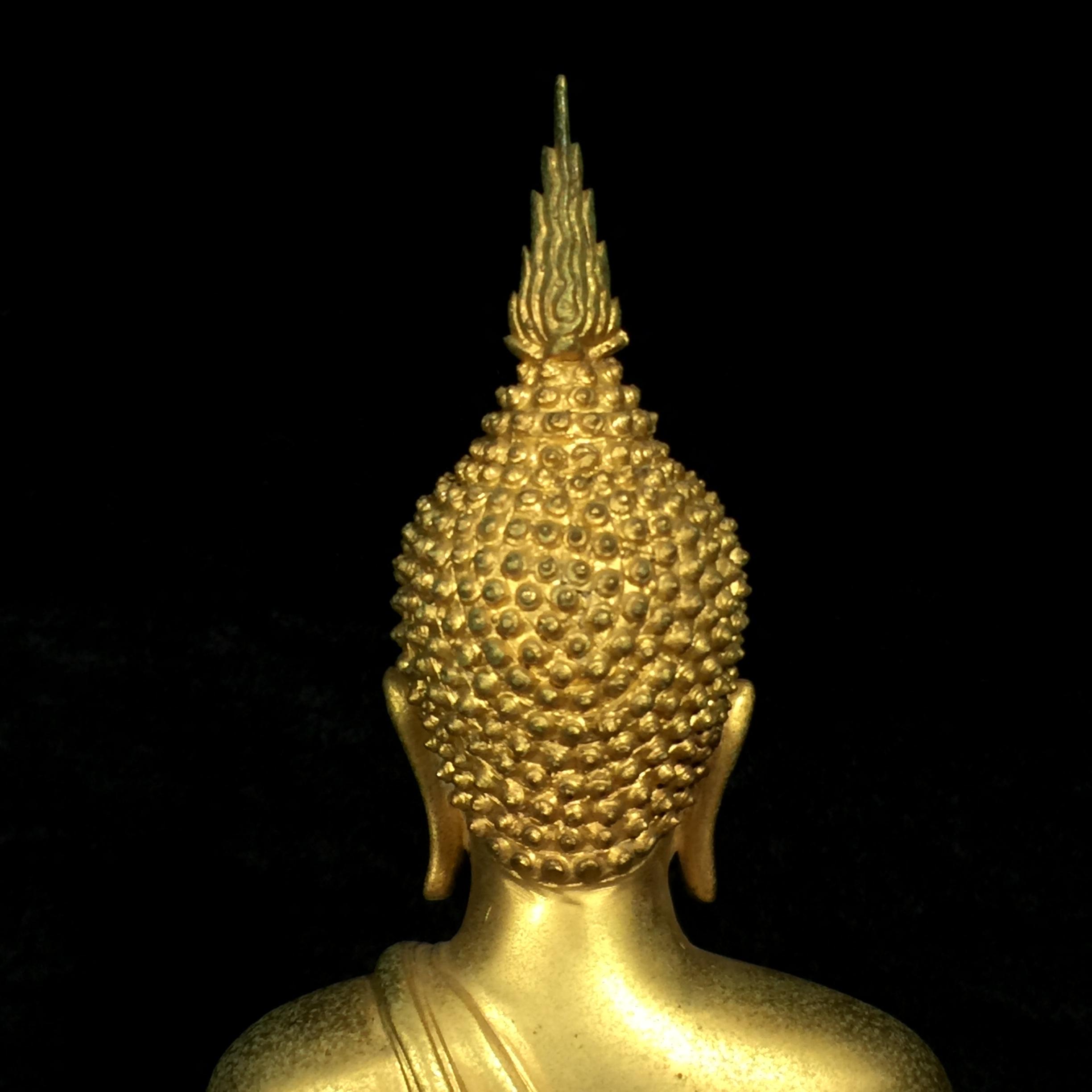 พระบูชาพระพุทธศิรมงคล ภปร. วัตถุมงคลคุ้มเกล้าปี2524 ของมูลนิธิคุ้มเกล้า โรงพยาบาลภูมิพลจัดสร้าง ขนาดหน้าตัก5นิ้ว(ในหลวงรัชกาลที่9 ทรงจุดไฟพระฤกษ์และเททอง พิธีใหญ่)ยอดนิยมหายาก