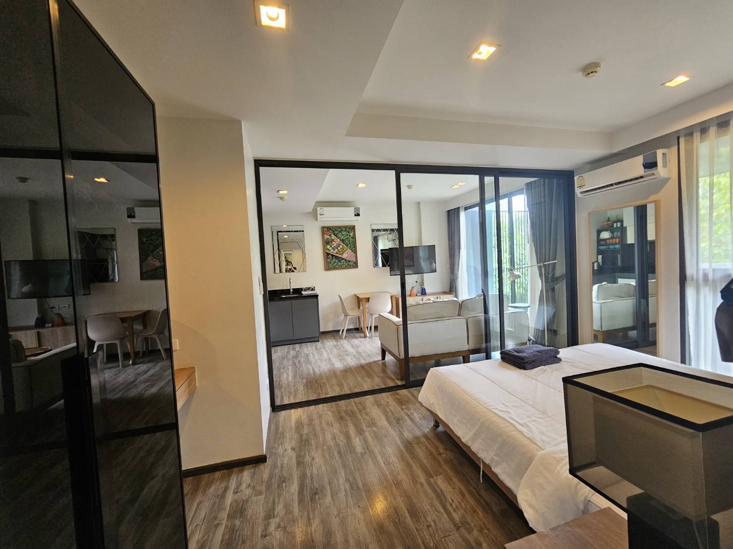 For Rent : Patong, The Deck Condominium, 1 Bedroom 1 Bathroom, 4th flr.