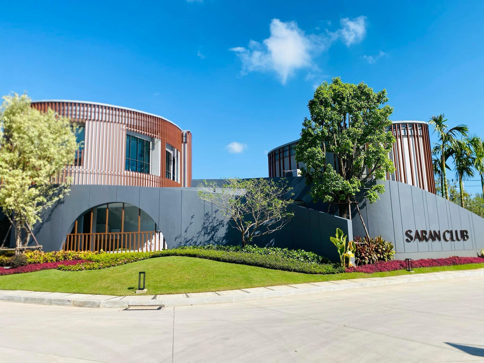 For Rent : Kohkaew, 2-Story detached house, 4 Bedrooms 3 Bathrooms