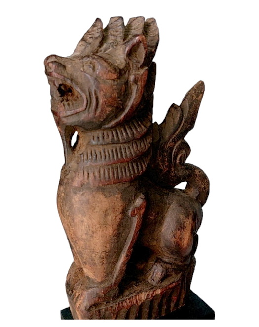 สิงห์ไม้เก่า -ไม้แกะประดับหัวเกวียนศิลป์พม่า สูงรวมฐาน34cm