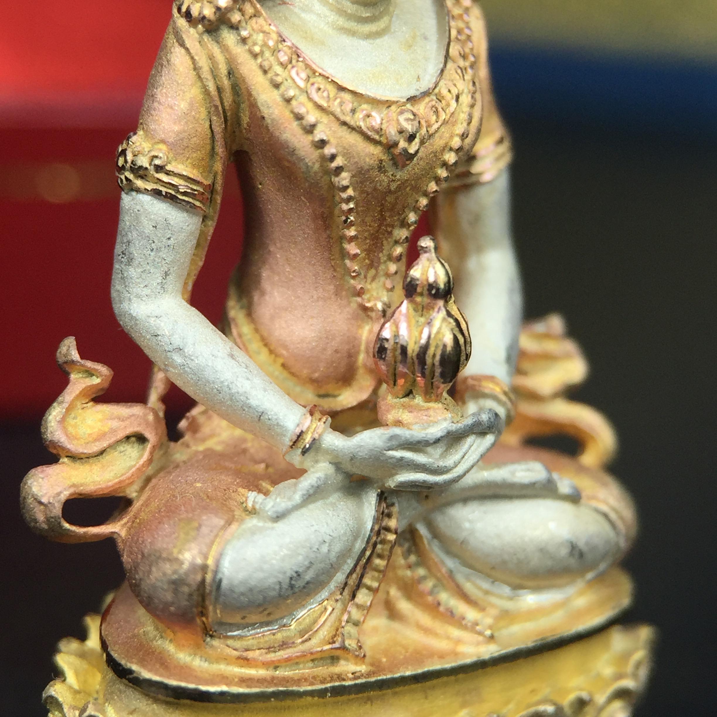 พระกริ่งอวโลกิเตศวร ( เจ้าแม่กวนอิม ) วัดโพธิ์แมนคุณาราม เนื้อเงิน 3 กษัตริย์ พ่นทราย รุ่นอุดมโภคทรัพย์ พ.ศ.2539(พร้อมกล่องบรรจุการ์ดใบรับรองเดิมครบ) (อีกหนึ่งรุ่นยอดนิยม พุทธศิลป์สวยงดงาม)