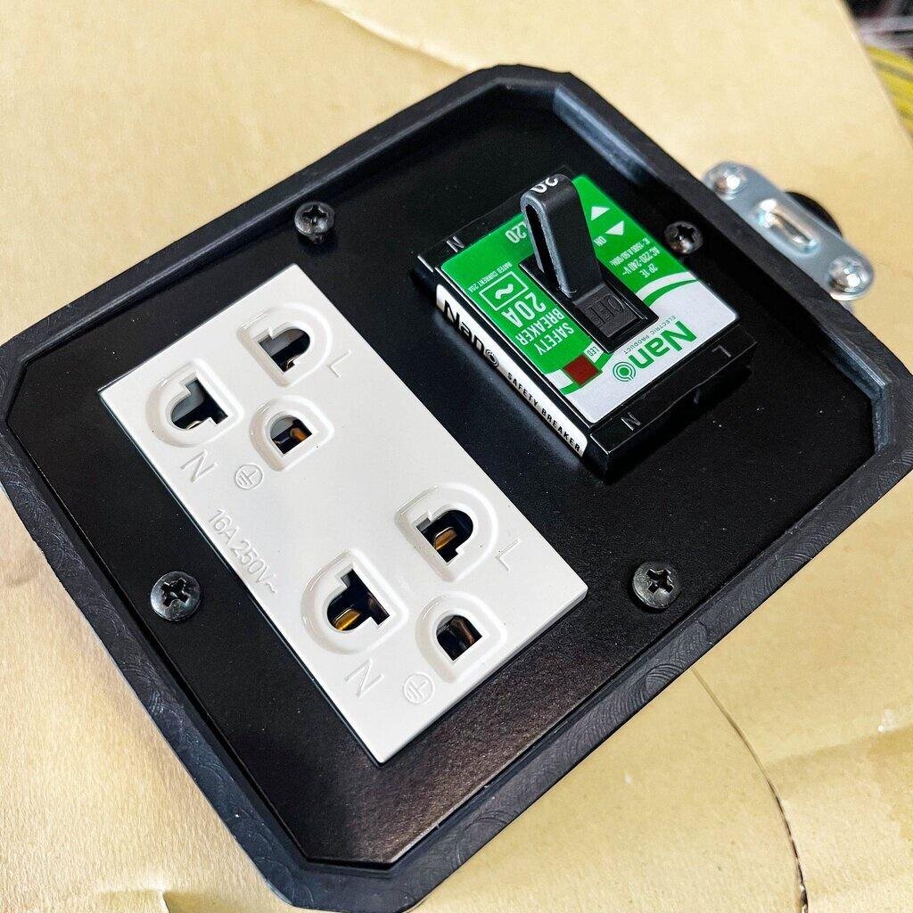 *ทำสาย* JPS บล็อกยาง 4x4 BK mini เบรกเกอร์ 20A พร้อมสายไฟ ปลั๊กไฟ ปลั๊กพ่วง