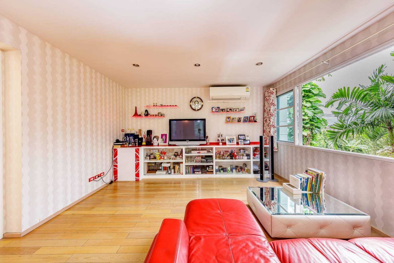 For Sale : Phuket Boat lagoon 4 Bedrooms 4 Bathrooms 163 SQ.W