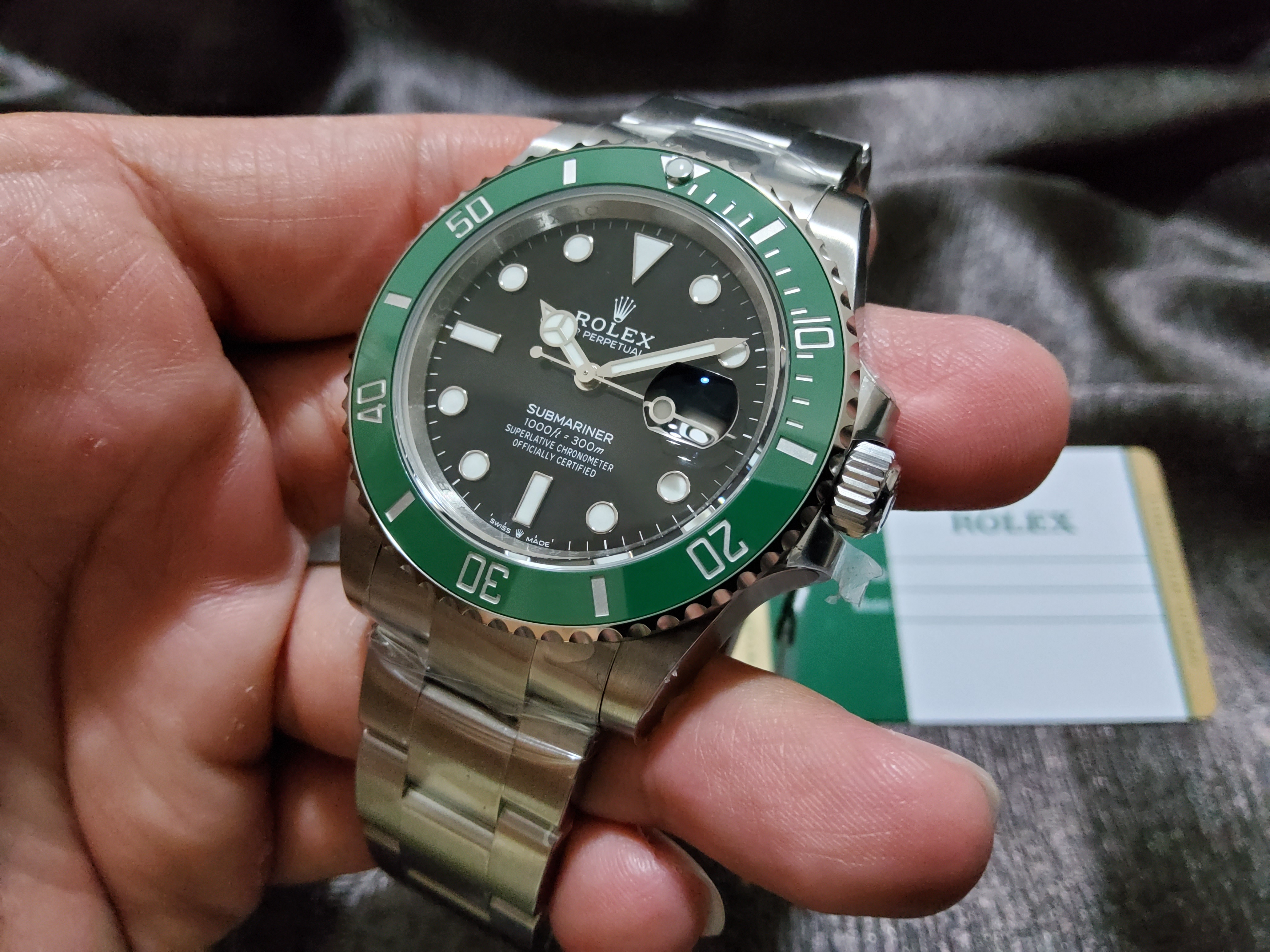 PRE-ORDER ROLEX SUBMARINER GREEN STARBUCK (40MM.) กลไกโคลน ROLEX 3235
