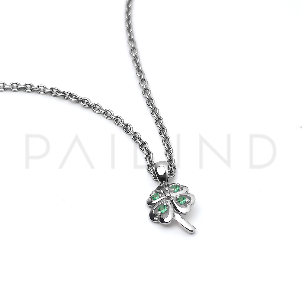 จี้เงินแท้ ดีไซน์ Clover Leaf ประดับพลอยมรกตแท้ ชุบทองคำขาว