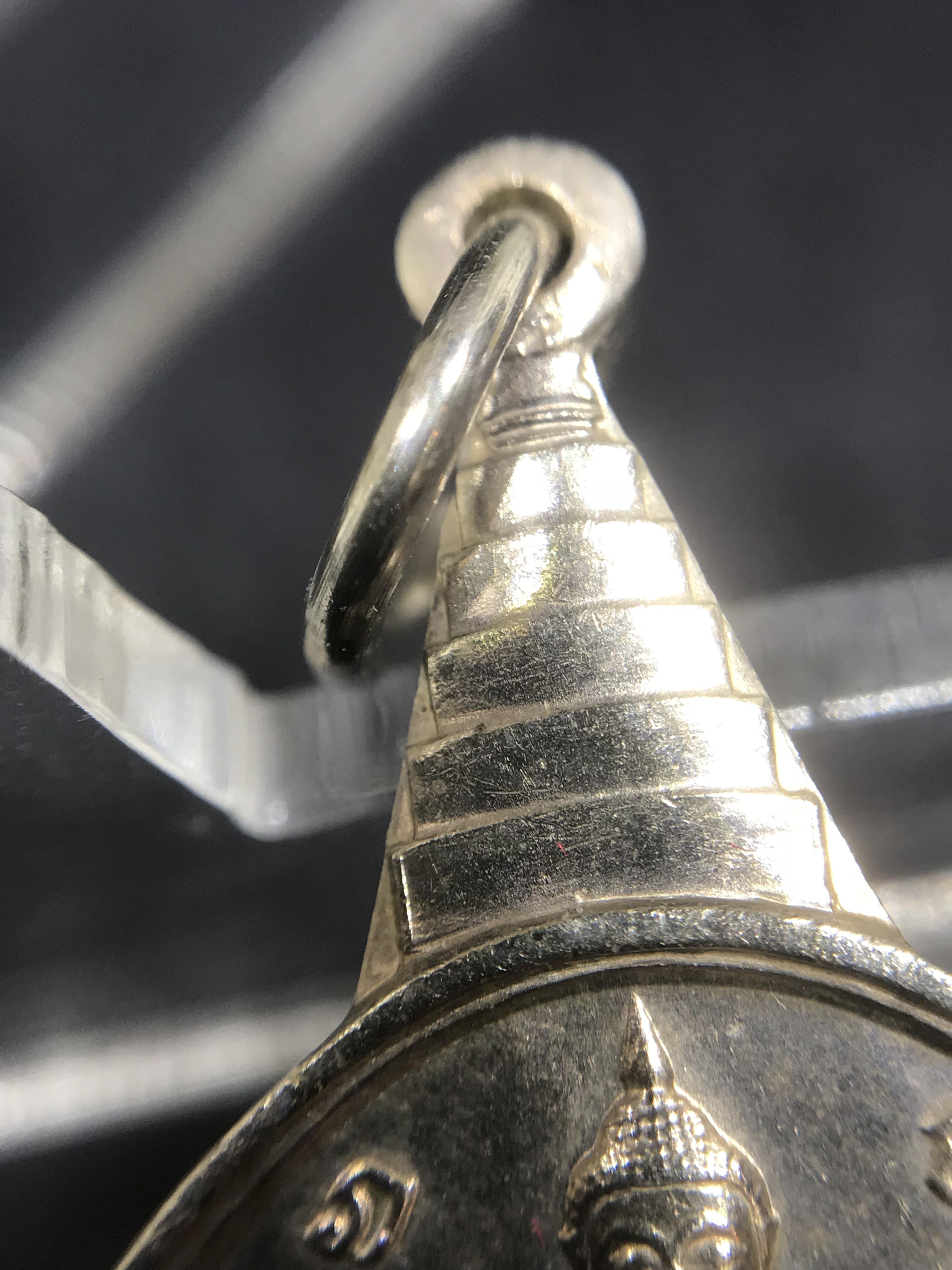 เหรียญพระชัยหลังช้าง หลัง สก. ปี 2535 เนื้อเงินพร้อมกล่อง พิธีใหญ่ สภาพสวยเดิมๆ หายากมาก