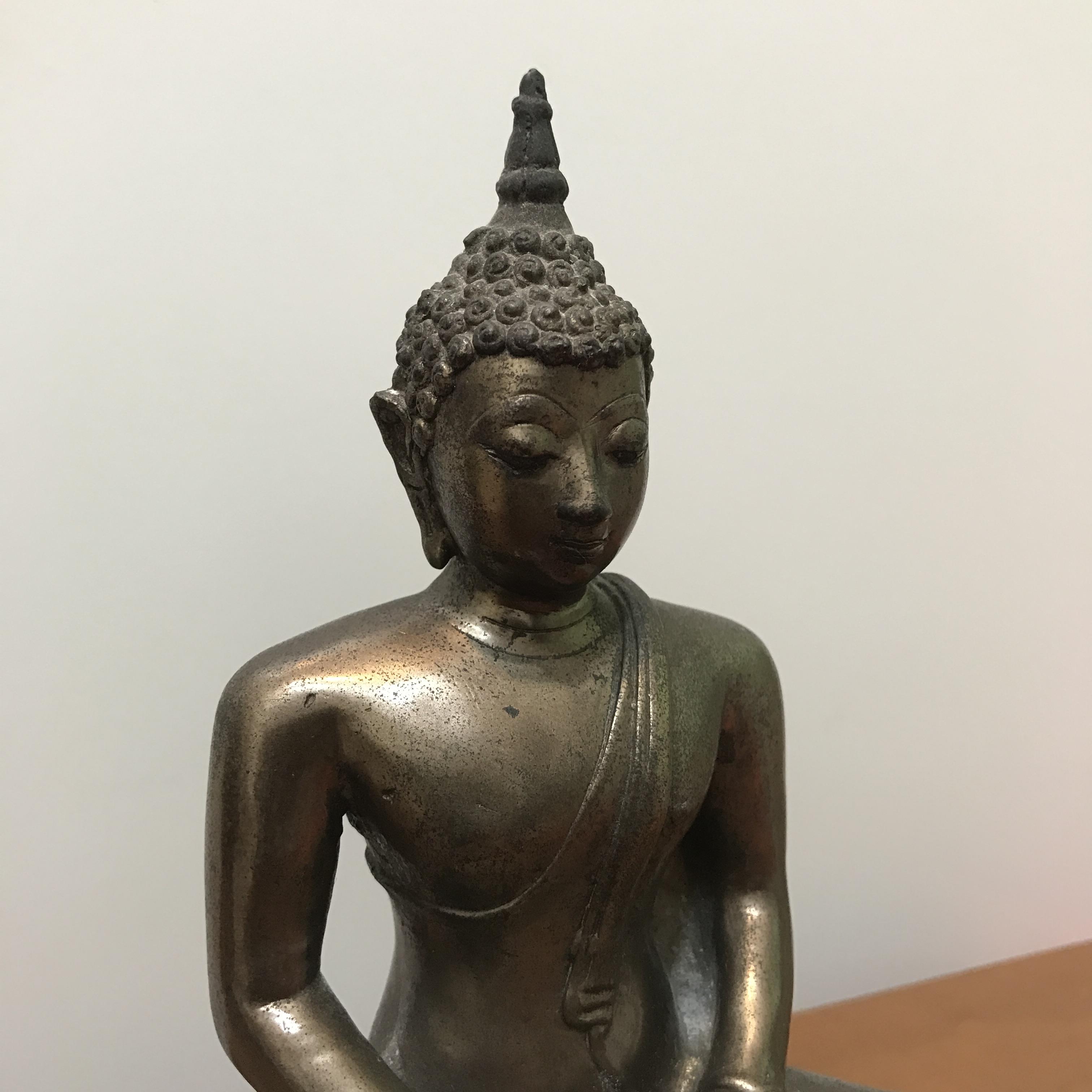 พระบูชาพุทธธโนภาสโพธิธวัช ธนาคารไทยพานิชย์ ดำเนินงานครบ85ปี สร้างปี2535 หน้าตัก5นิ้ว เนื้อทองผสม สมเด็จพระสังฆราชญาณสังวร เป็นประธาน