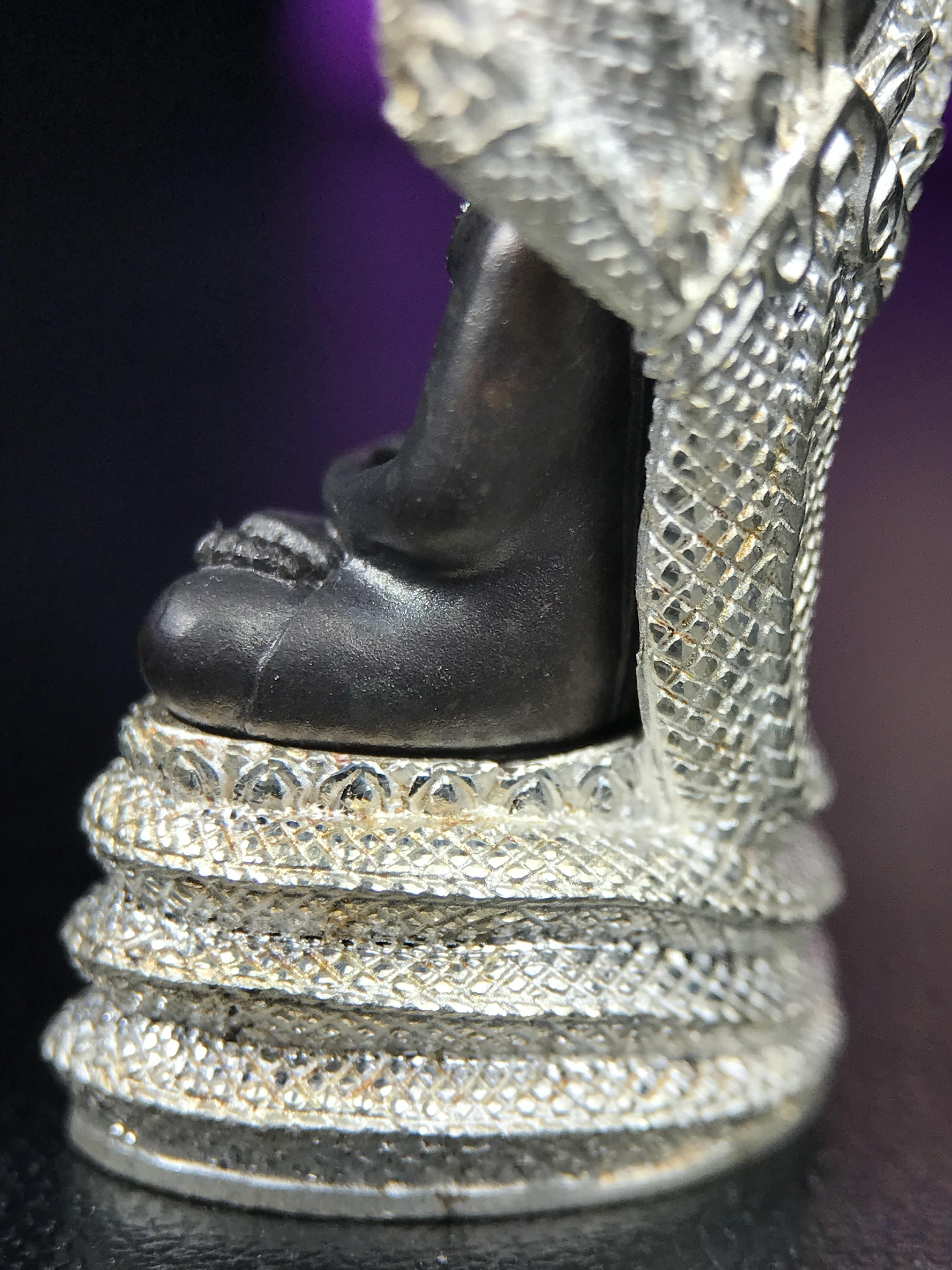 พระนาคปรก สธ. รุ่นสร้างพระอุโบสถเฉลิมพระเกียรติ 4 รอบ 84 พรรษา สมเด็จพระเทพรัตนราชสุดาฯ วัดบวรนิเวศวิหาร ปี 2543 พิมพ์ใหญ่ องค์พระเนื้อนวโลหะ ฐานนาคปรกเนื้อเงิน(สภาพ สวย )พิธีใหญ่ พุทธศิลป์งดงาม หายาก(องค์หมายเลขสวย ๒๖๖) (1 ใน 1999 องค์)