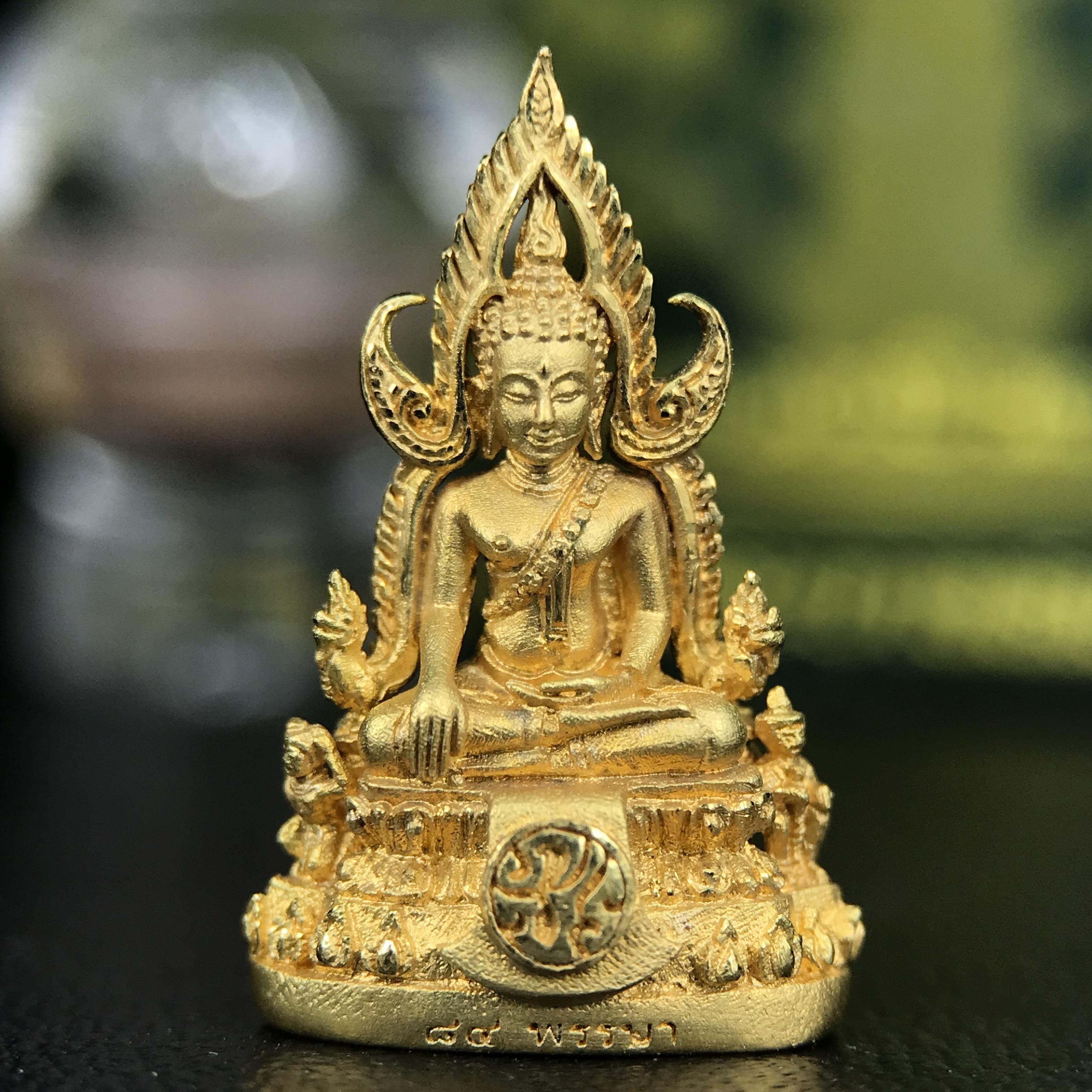 พระพุทธชินราช ภปร. 84 พรรษา เนื้อทองคำ พิมพ์เล็กขนาดหน้าตัก 1/4 นิ้ว(สูง 2.0 ซม.)(พระราชทานมวลสาร จิตรลดาและเส้นพระเจ้า(เส้นผม)รัชกาลที่9)พุทธศิลป์ทรงคุณค่าอีกหนึ่งรุ่นยอดนิยม(หมายเลขสวย ๑๙๑๙)(1ใน1000องค์)หายาก