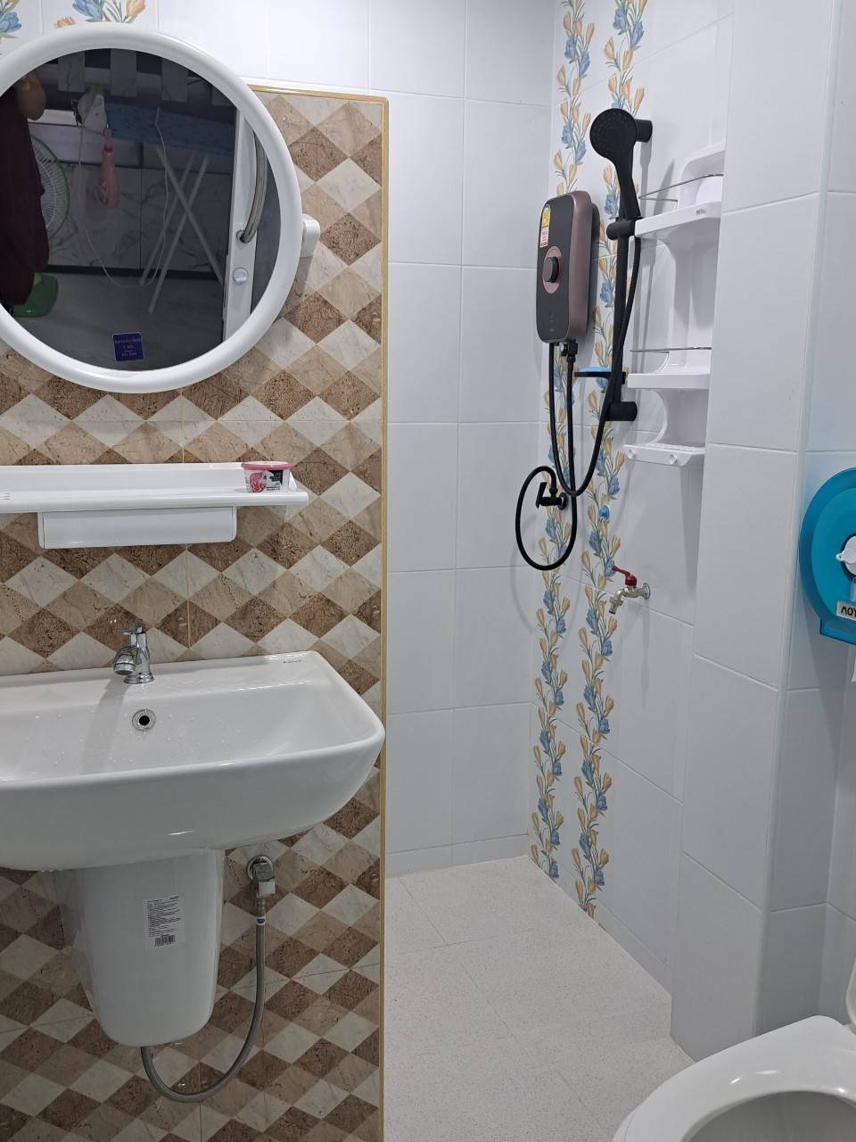 For Rent : Naiyang, 2-Storey Private Home, 3 bedrooms 4 bathrooms